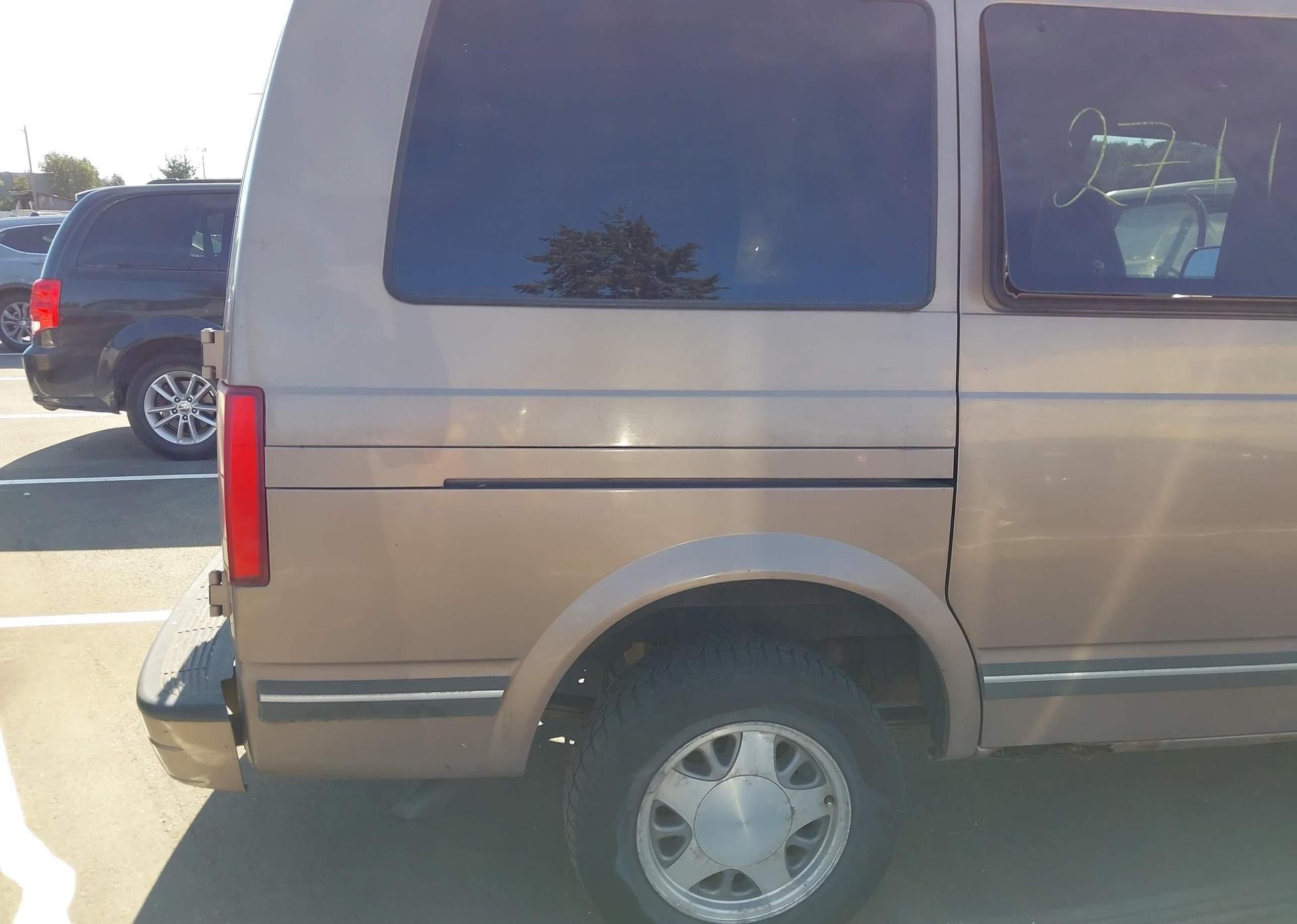 1997 CHEVROLET ASTRO