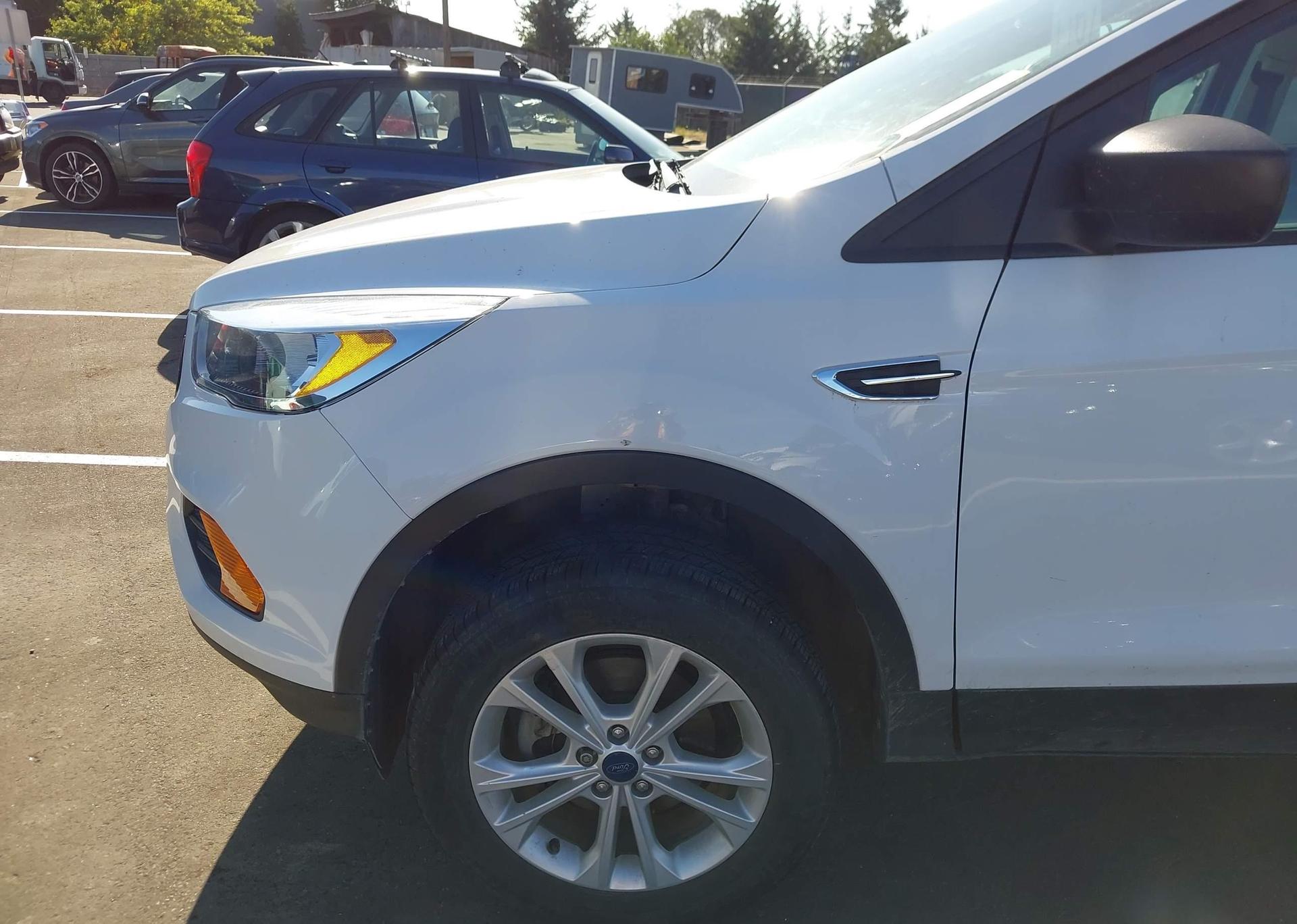 2017 FORD ESCAPE S