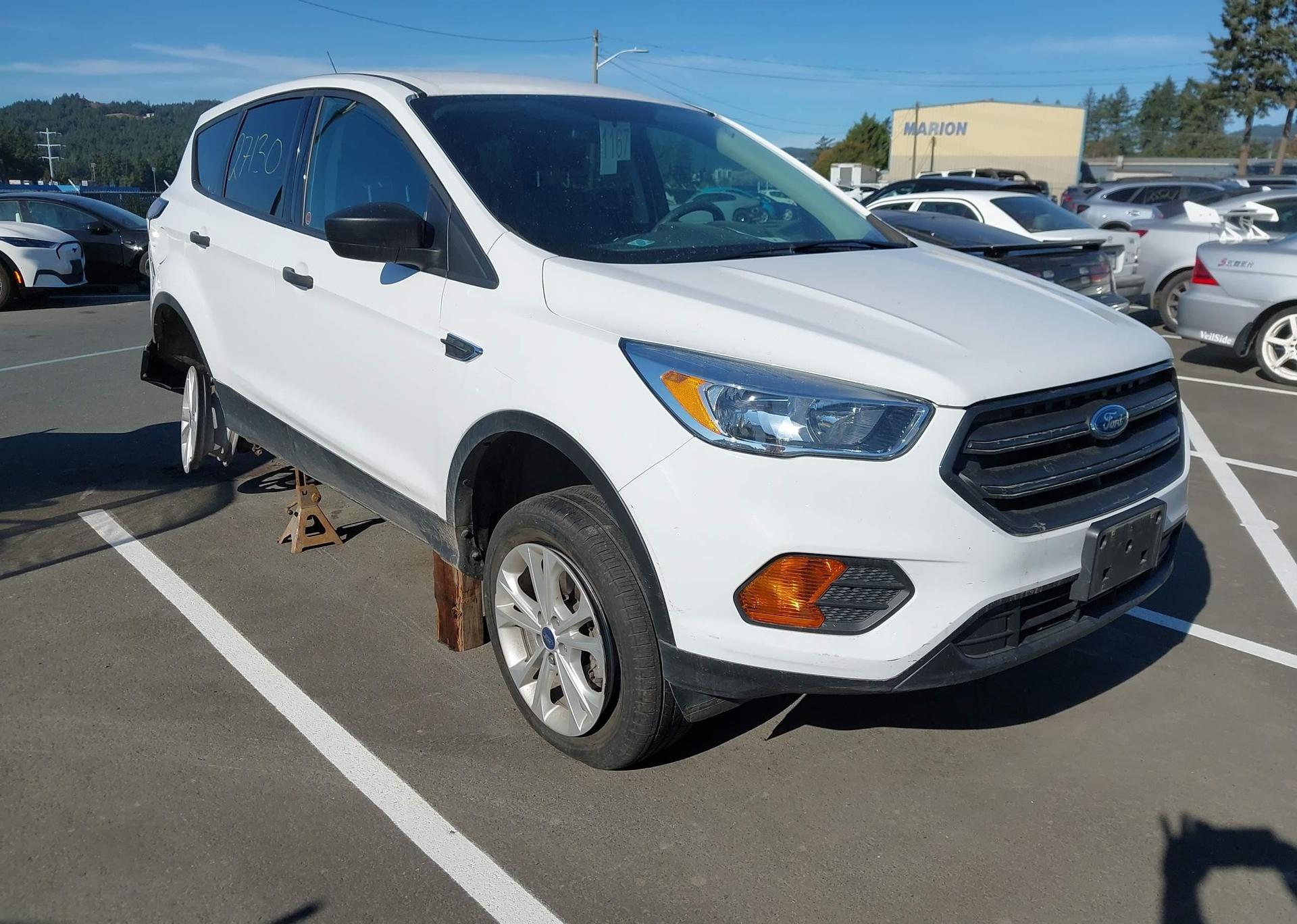 2017 FORD ESCAPE S