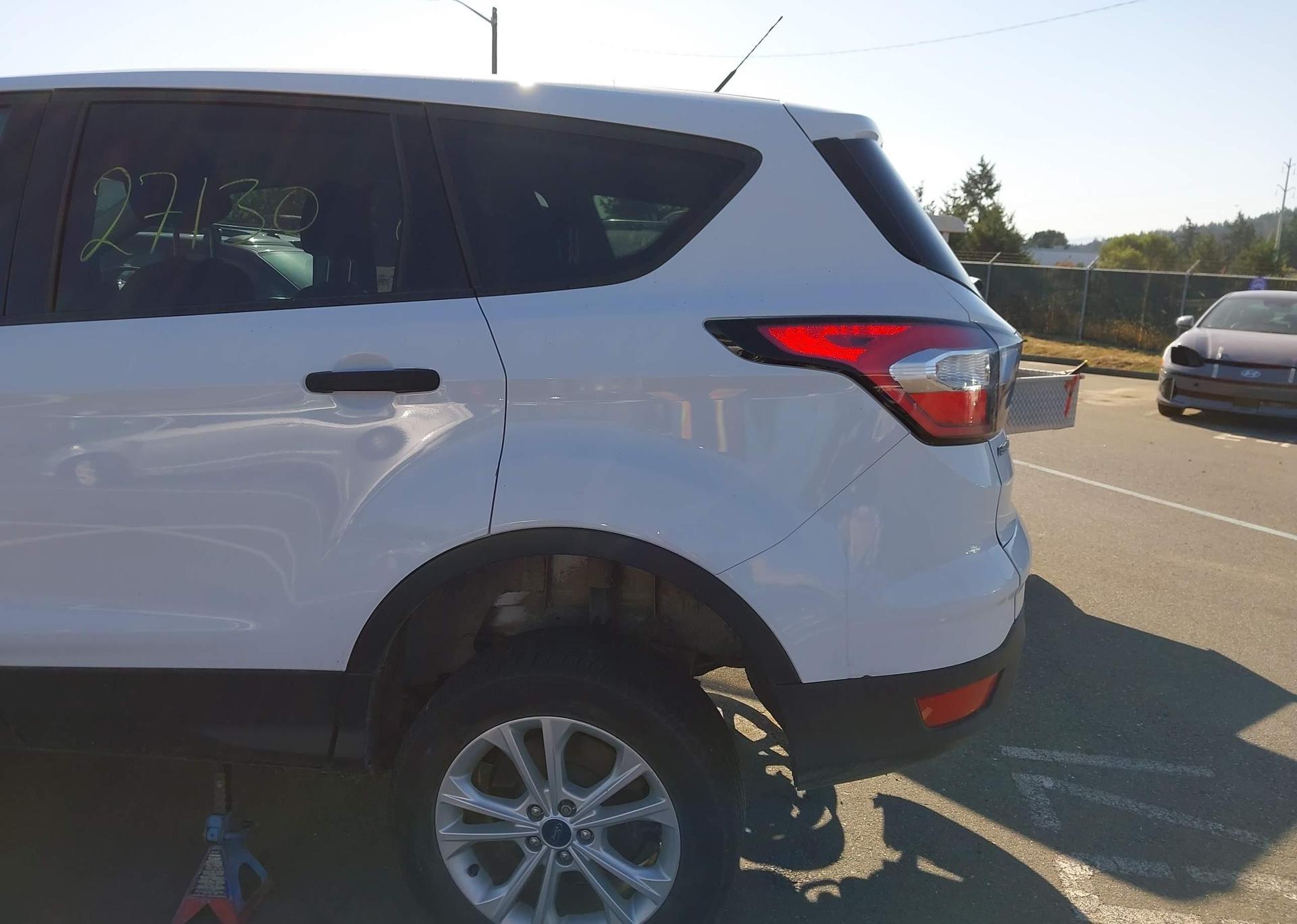 2017 FORD ESCAPE S