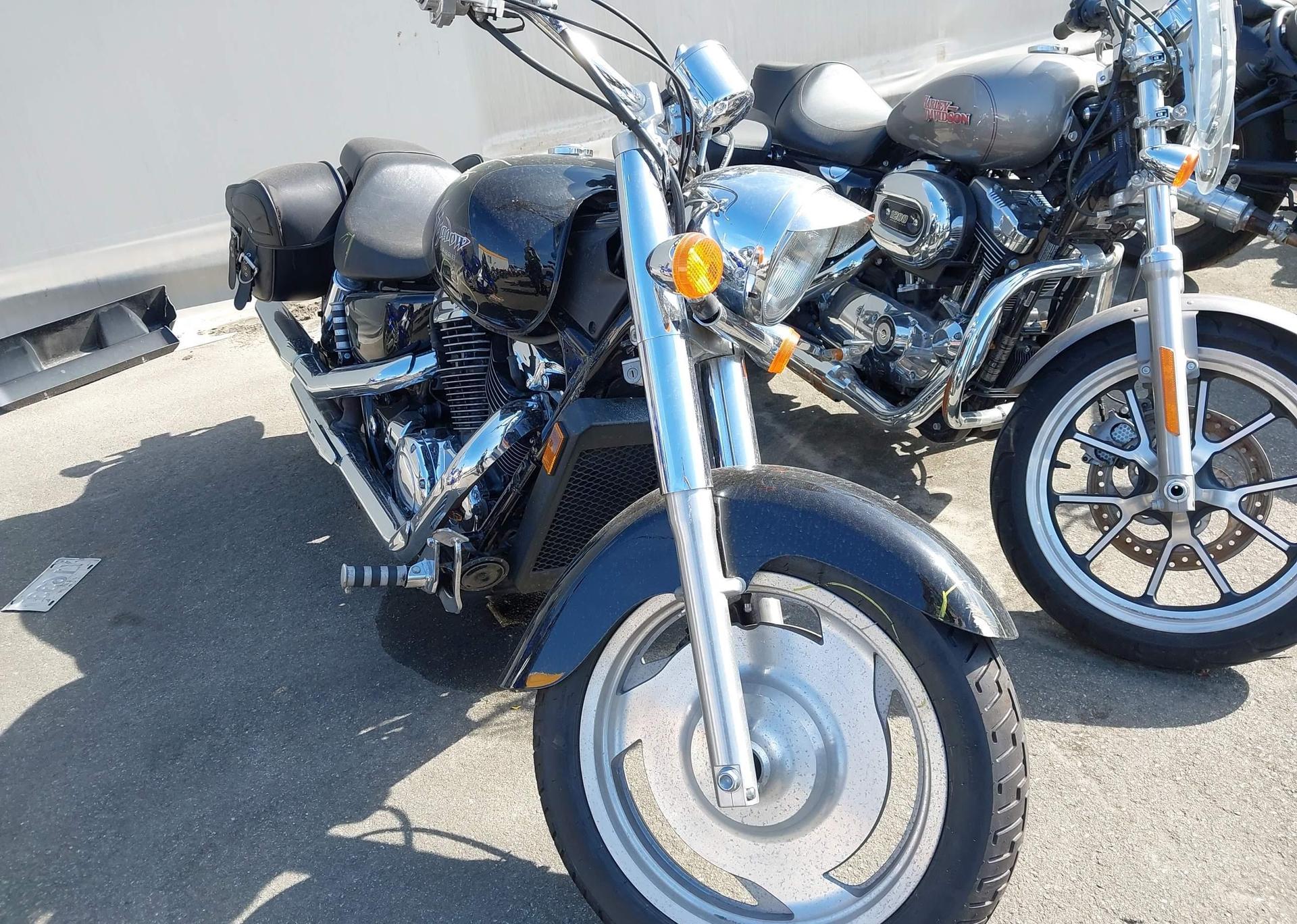 2001 HONDA VT1100 C2