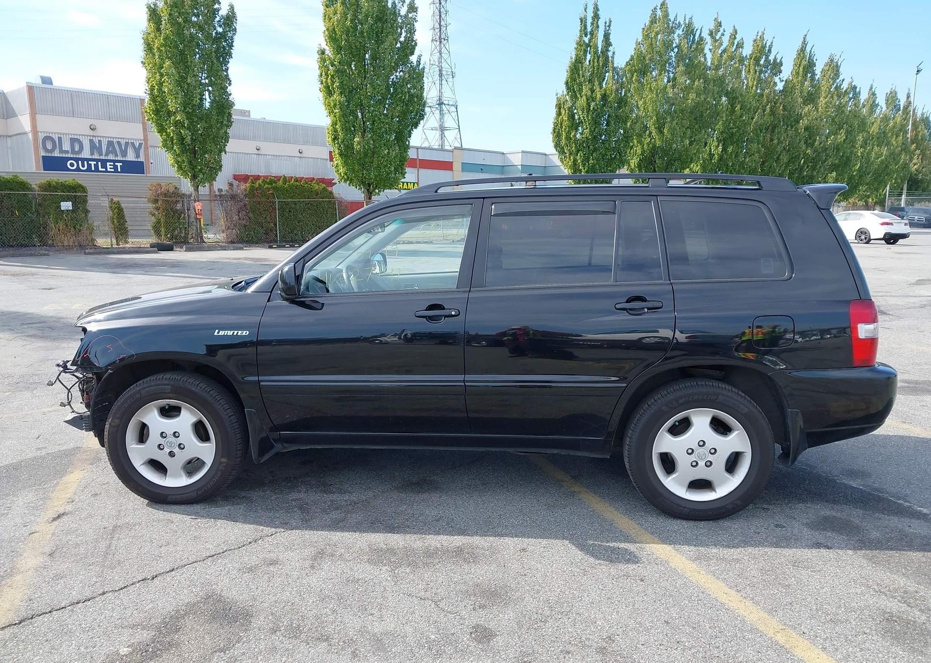 2005 TOYOTA HIGHLANDER LIMITED