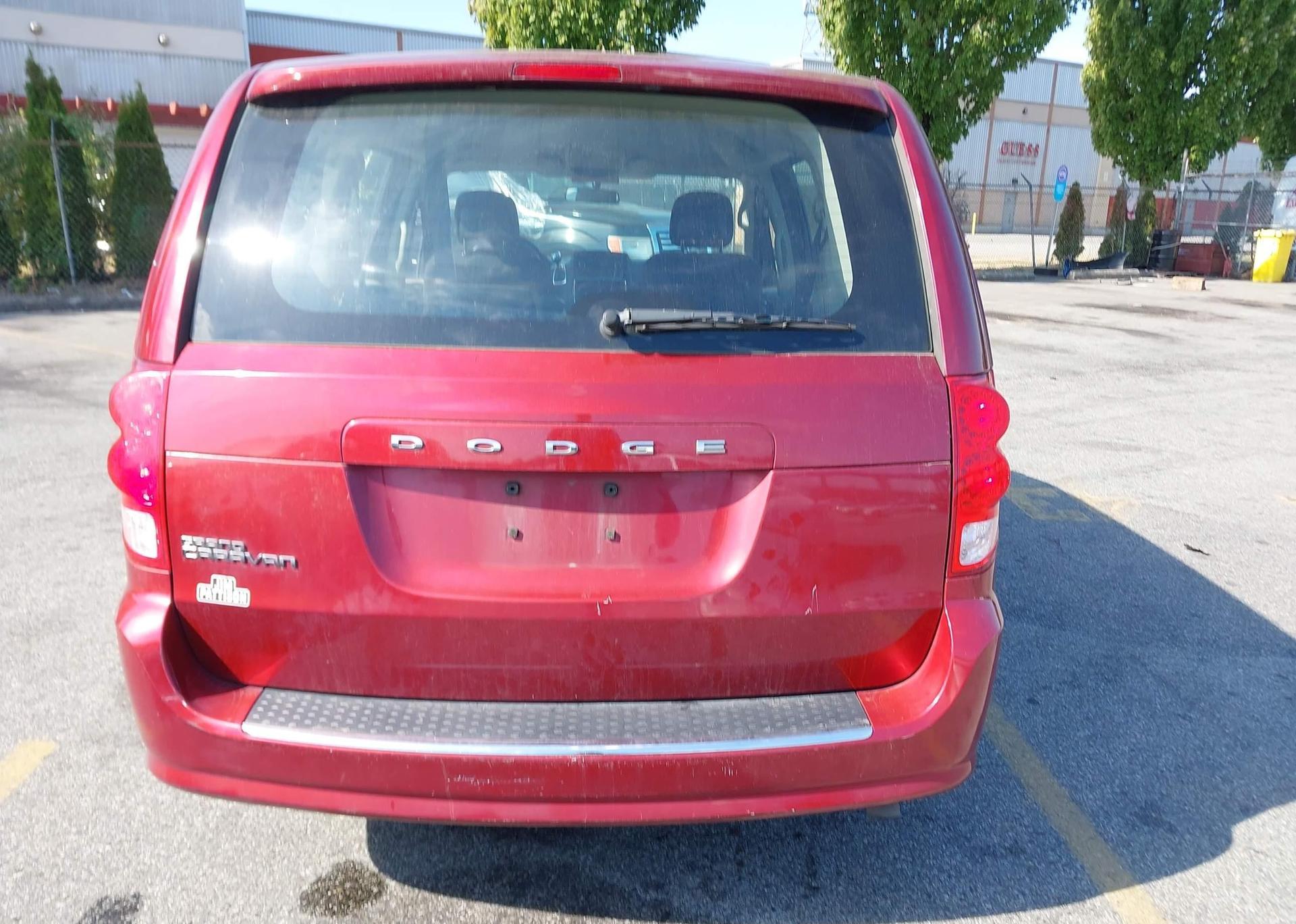 2011 DODGE GRAND CARAVAN EXPRESS