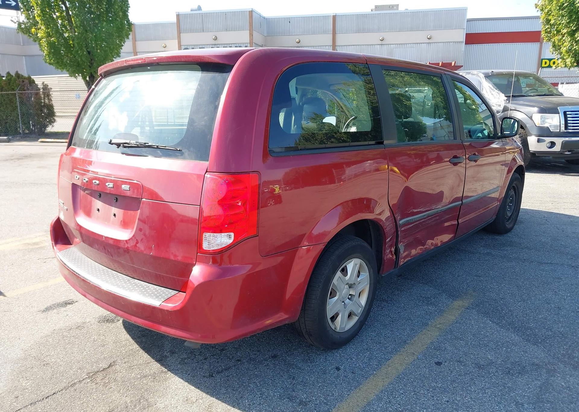 2011 DODGE GRAND CARAVAN EXPRESS