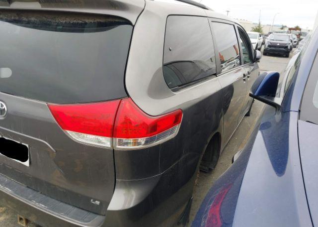 2012 TOYOTA SIENNA LE