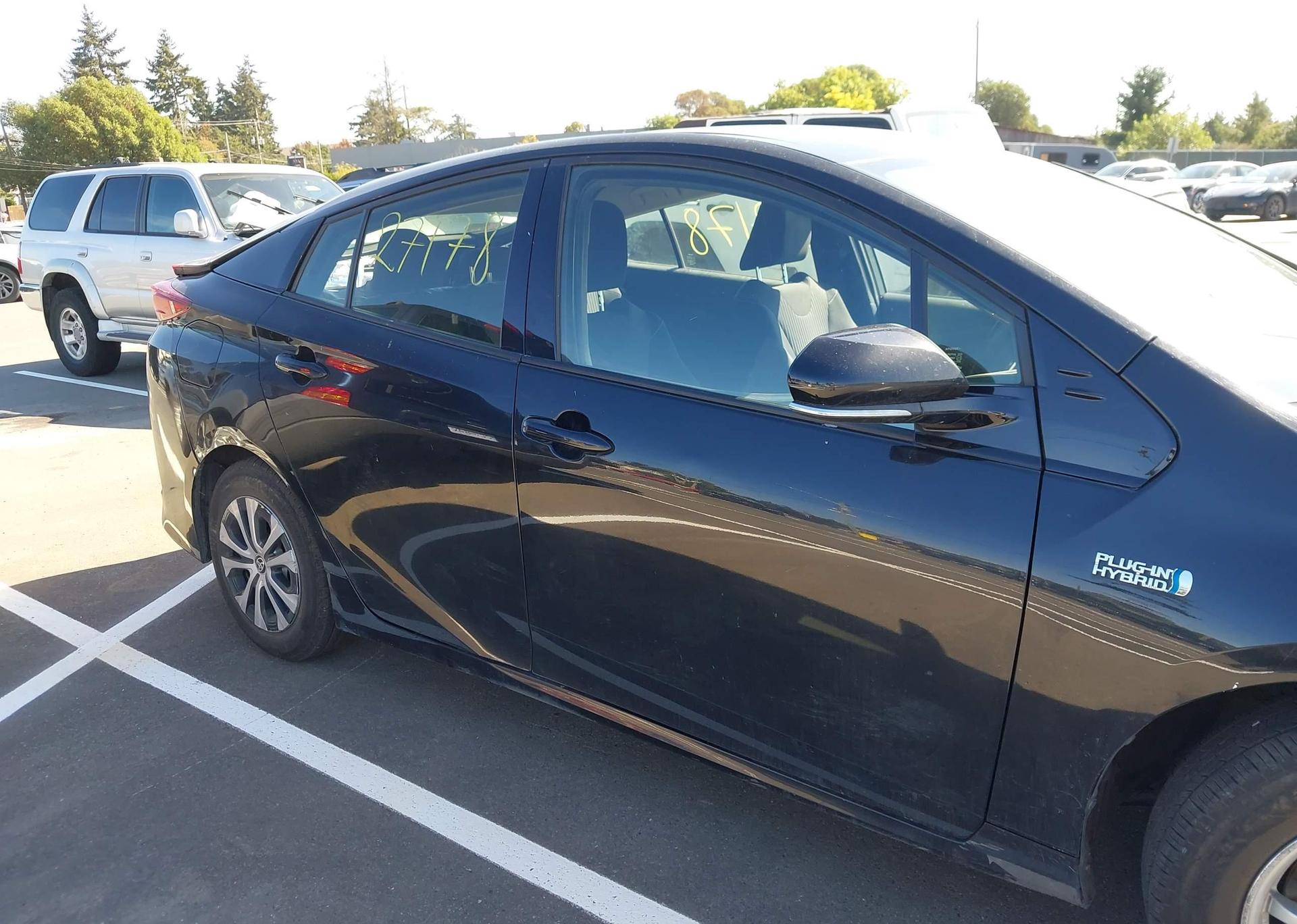 2020 TOYOTA PRIUS
