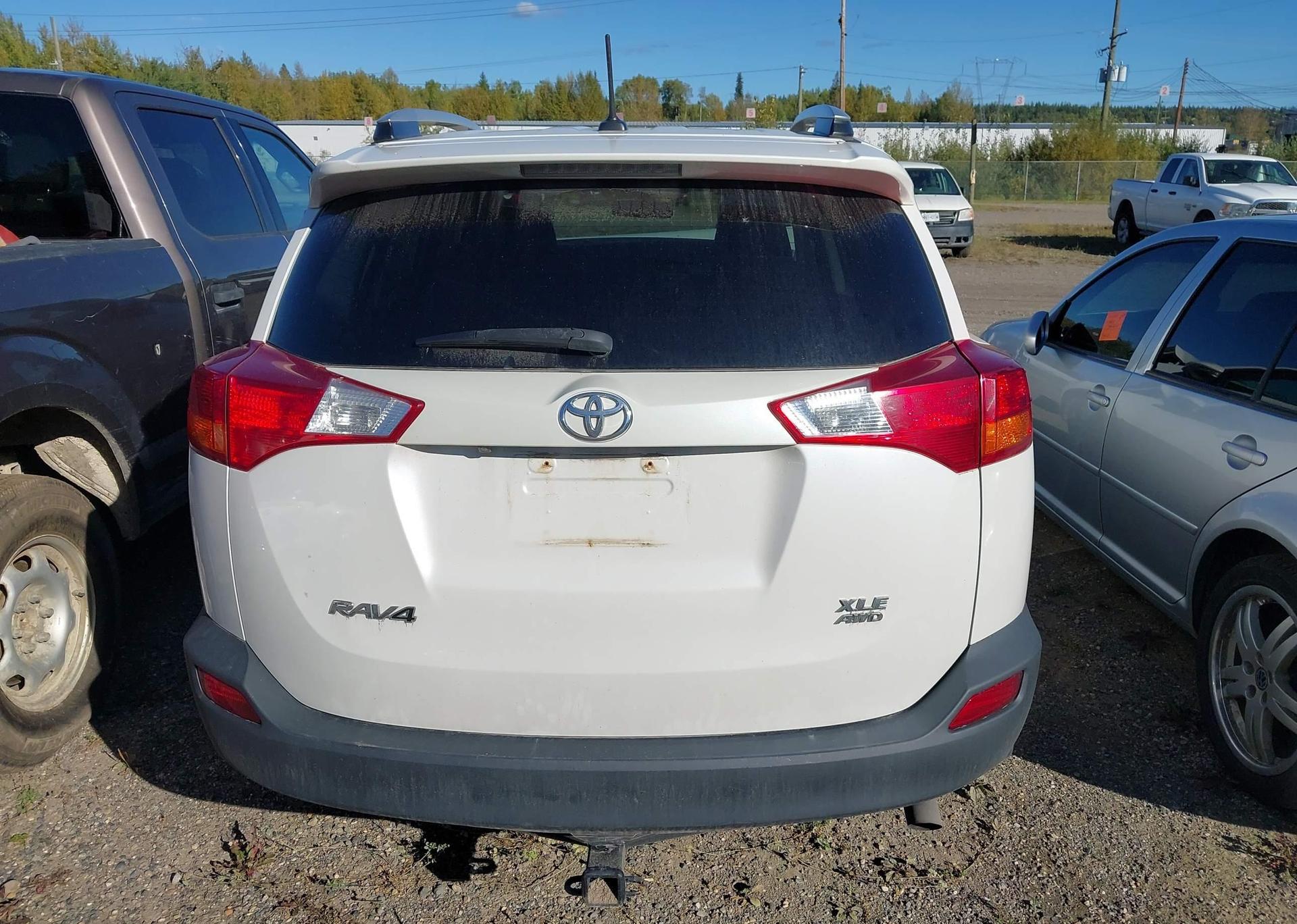 2015 TOYOTA RAV4