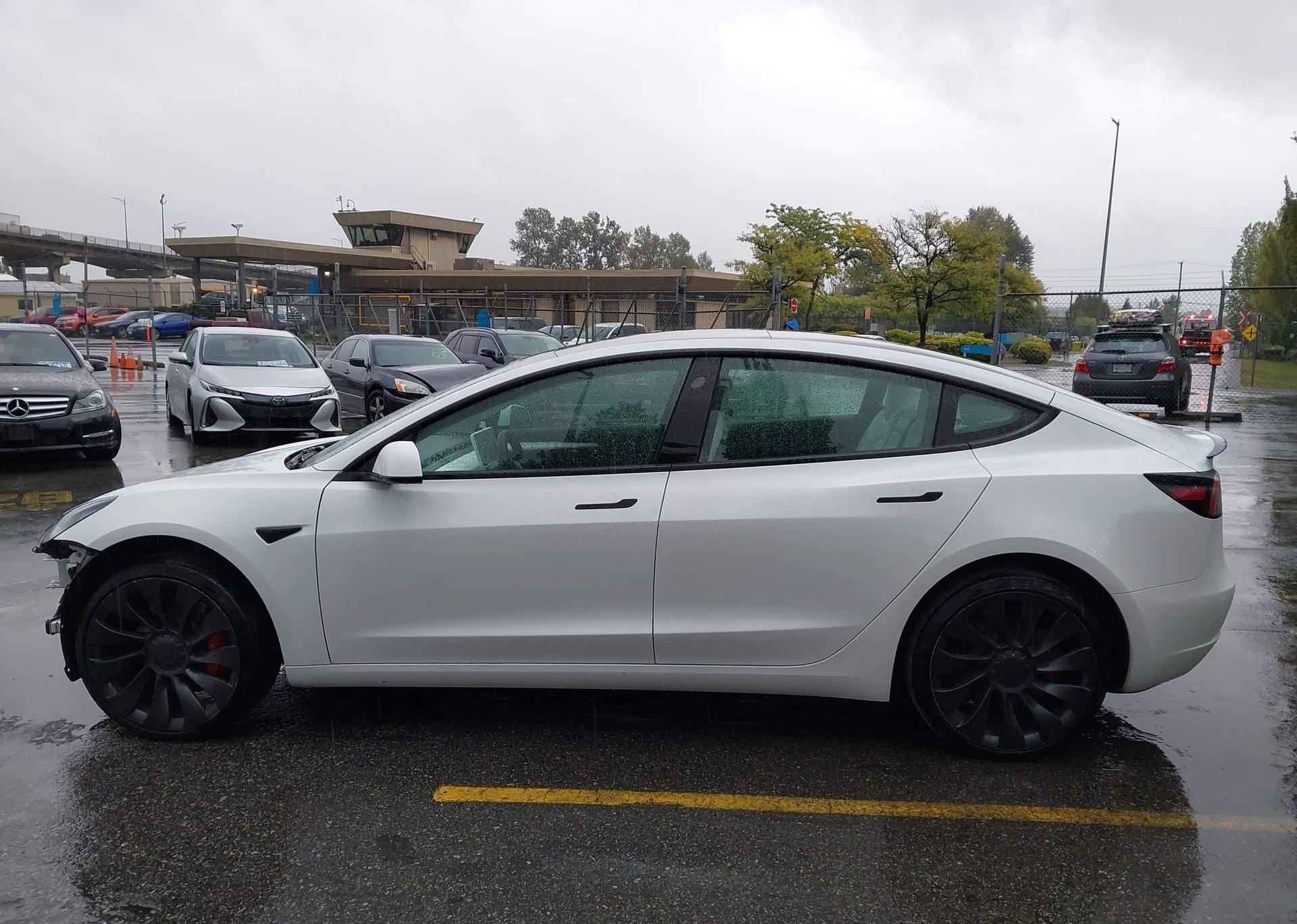 2023 TESLA MODEL 3