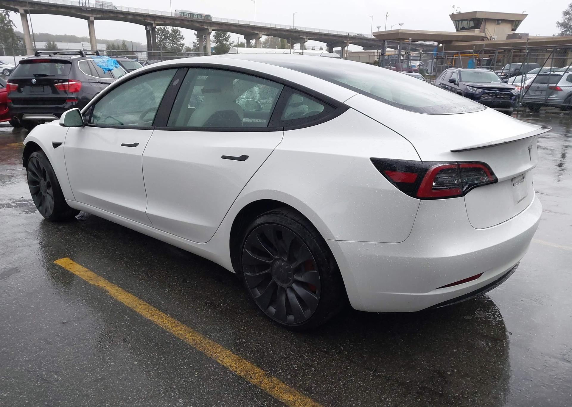 2023 TESLA MODEL 3