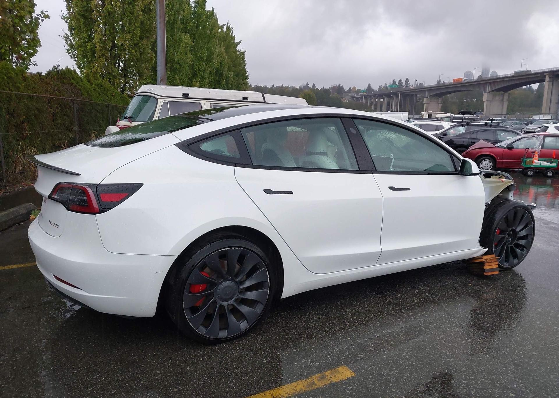 2023 TESLA MODEL 3