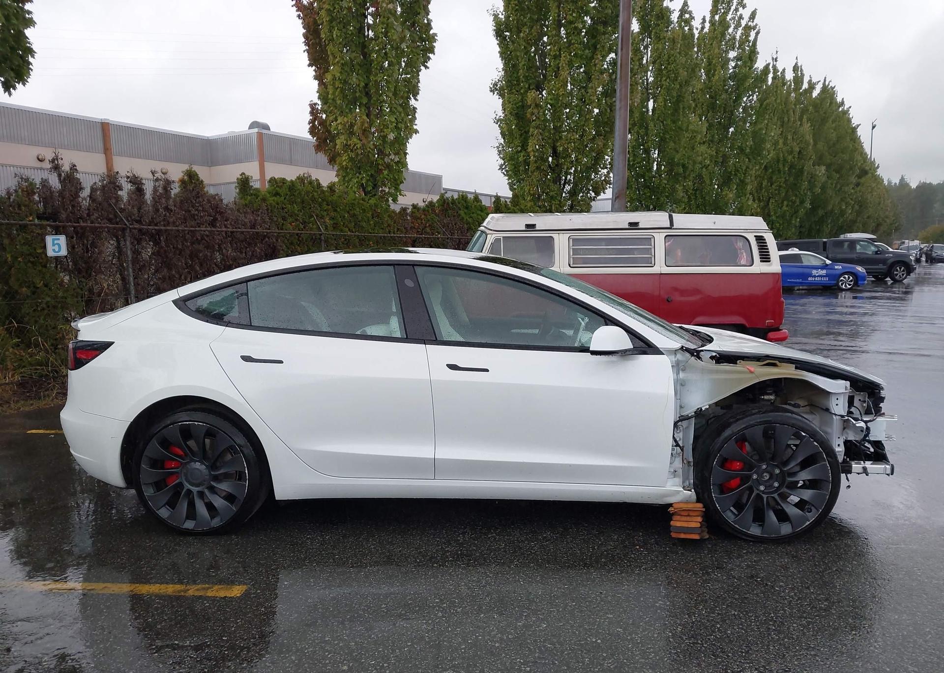 2023 TESLA MODEL 3