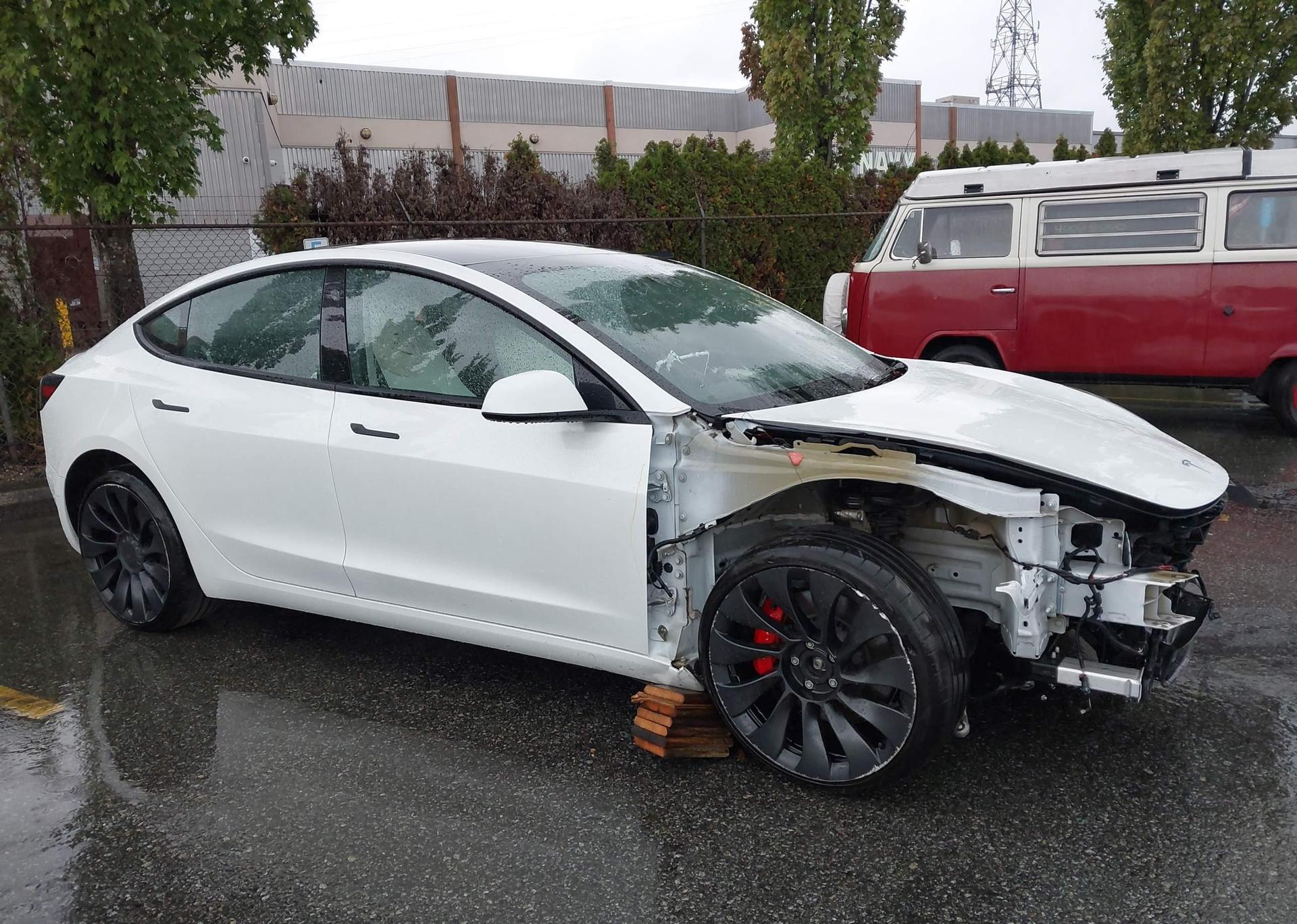 2023 TESLA MODEL 3