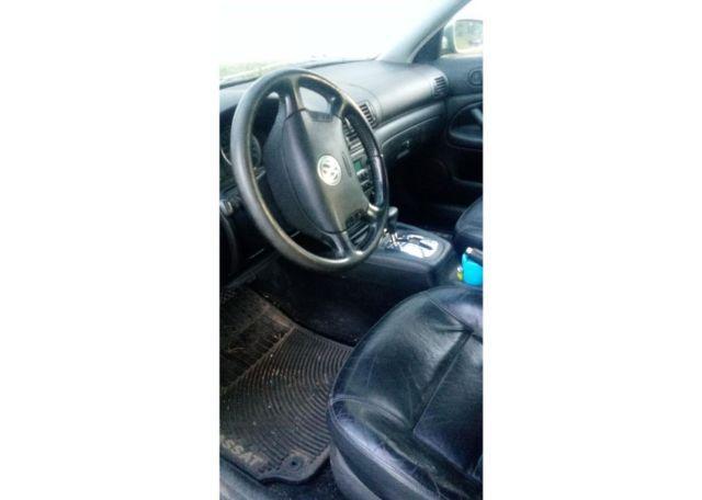 2004 VOLKSWAGEN PASSAT GLS