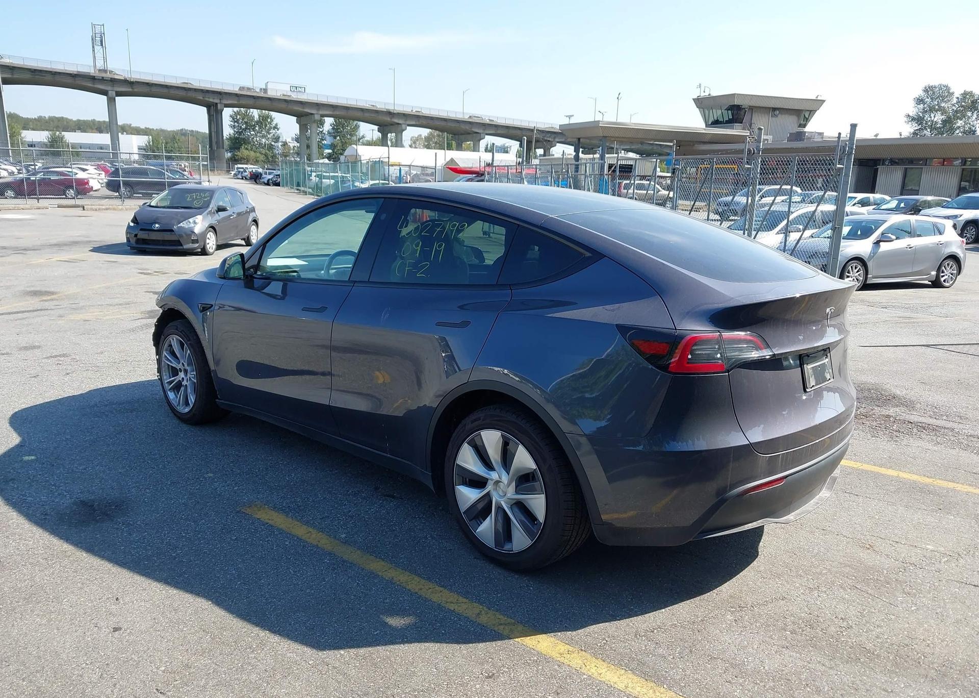 2023 TESLA MODEL Y