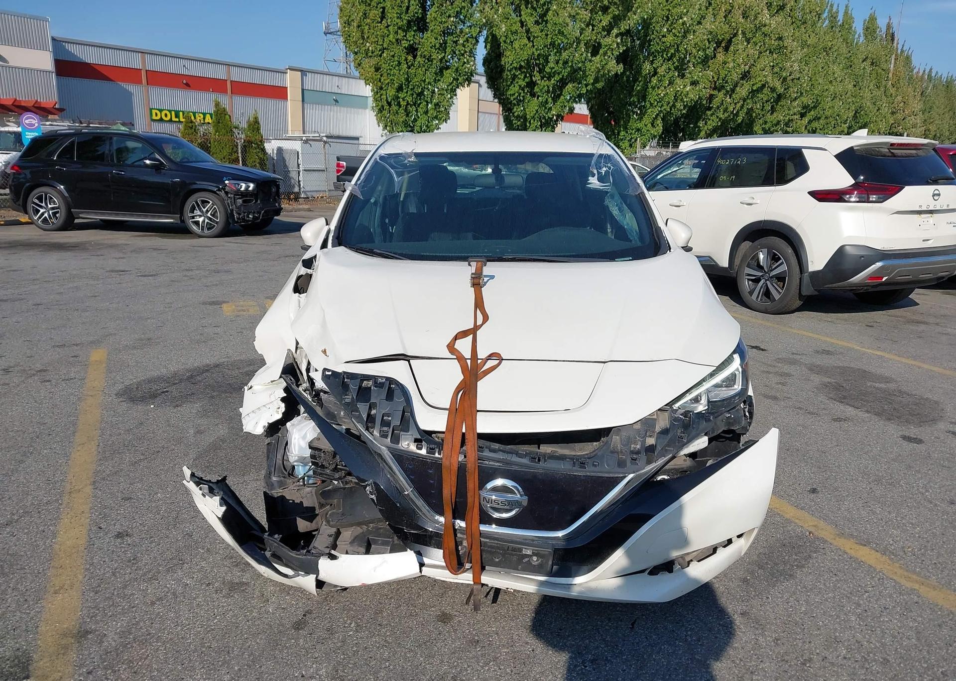 2018 NISSAN LEAF
