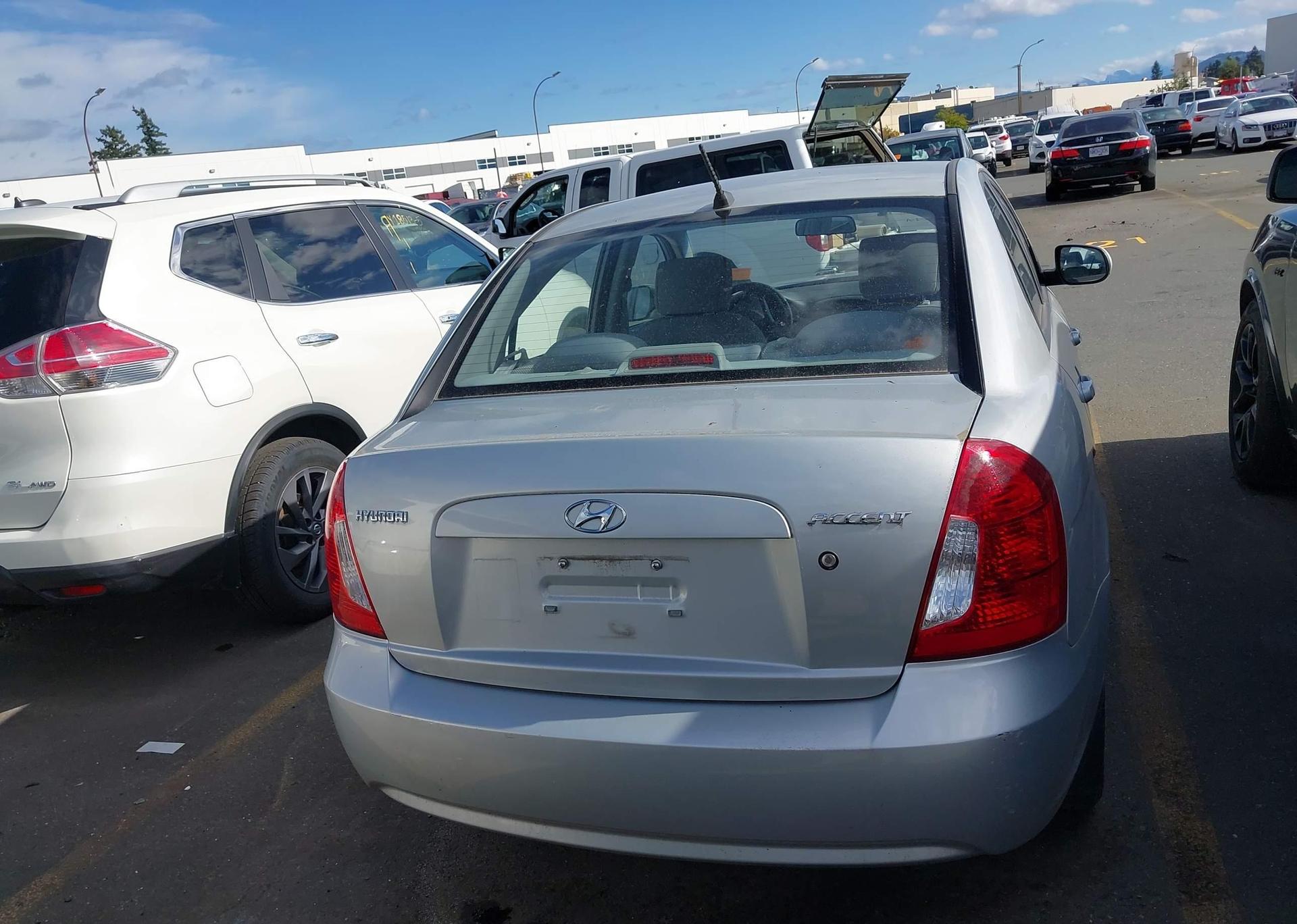 2010 HYUNDAI ACCENT GLS