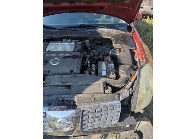 2004 NISSAN MAXIMA SE