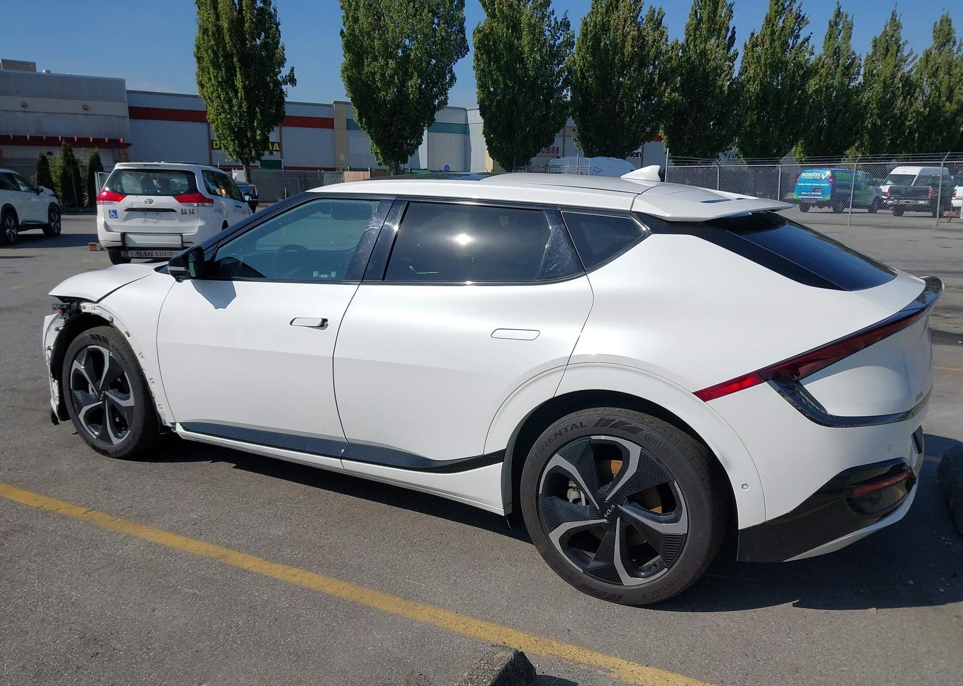 2023 KIA EV6