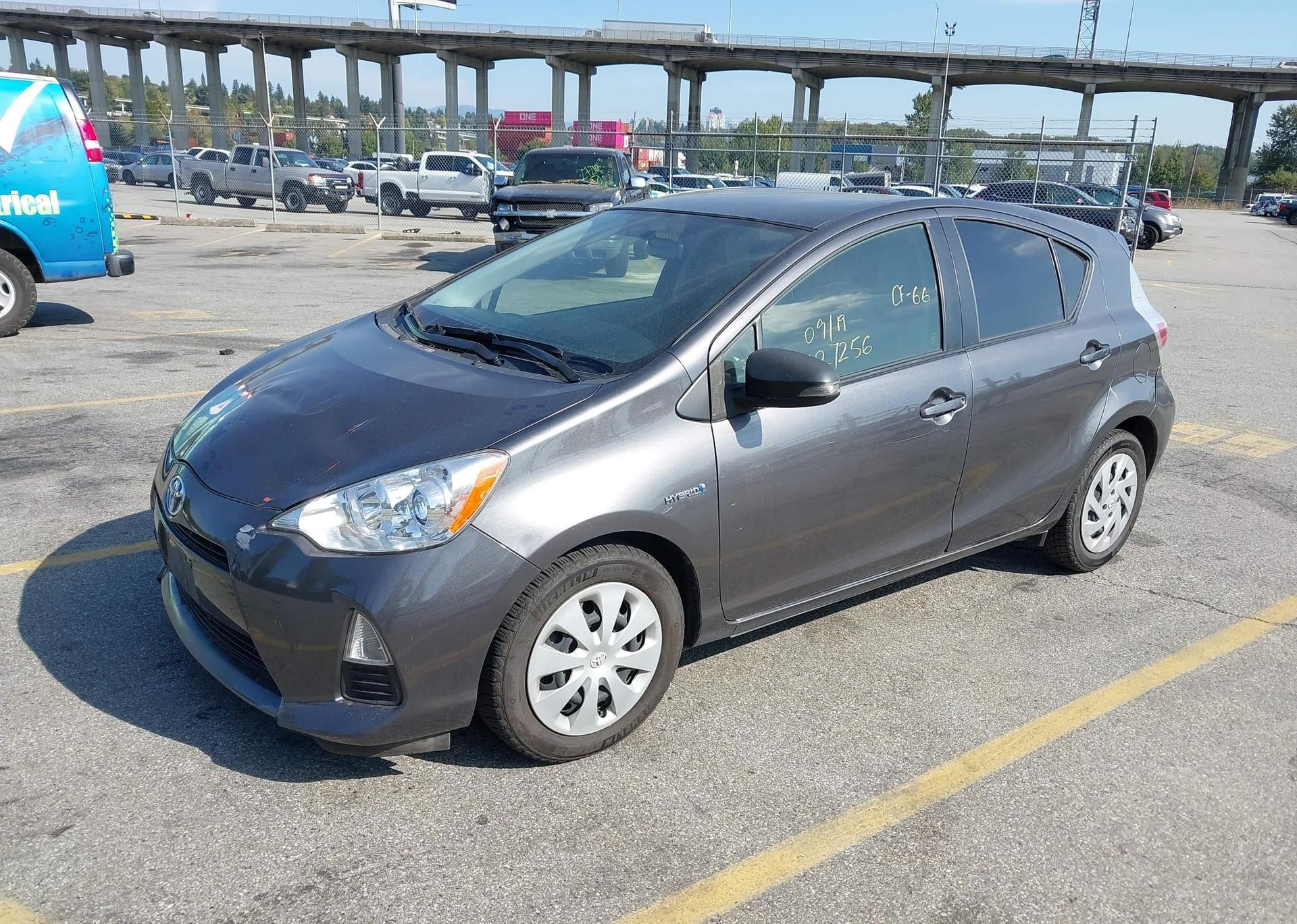2014 TOYOTA PRIUS