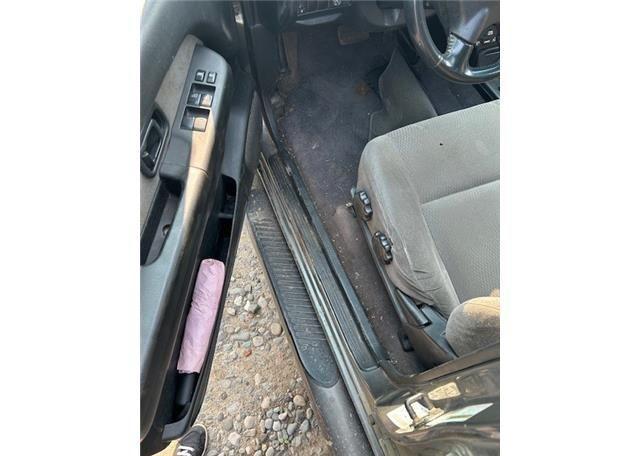 2004 NISSAN PATHFINDER LE