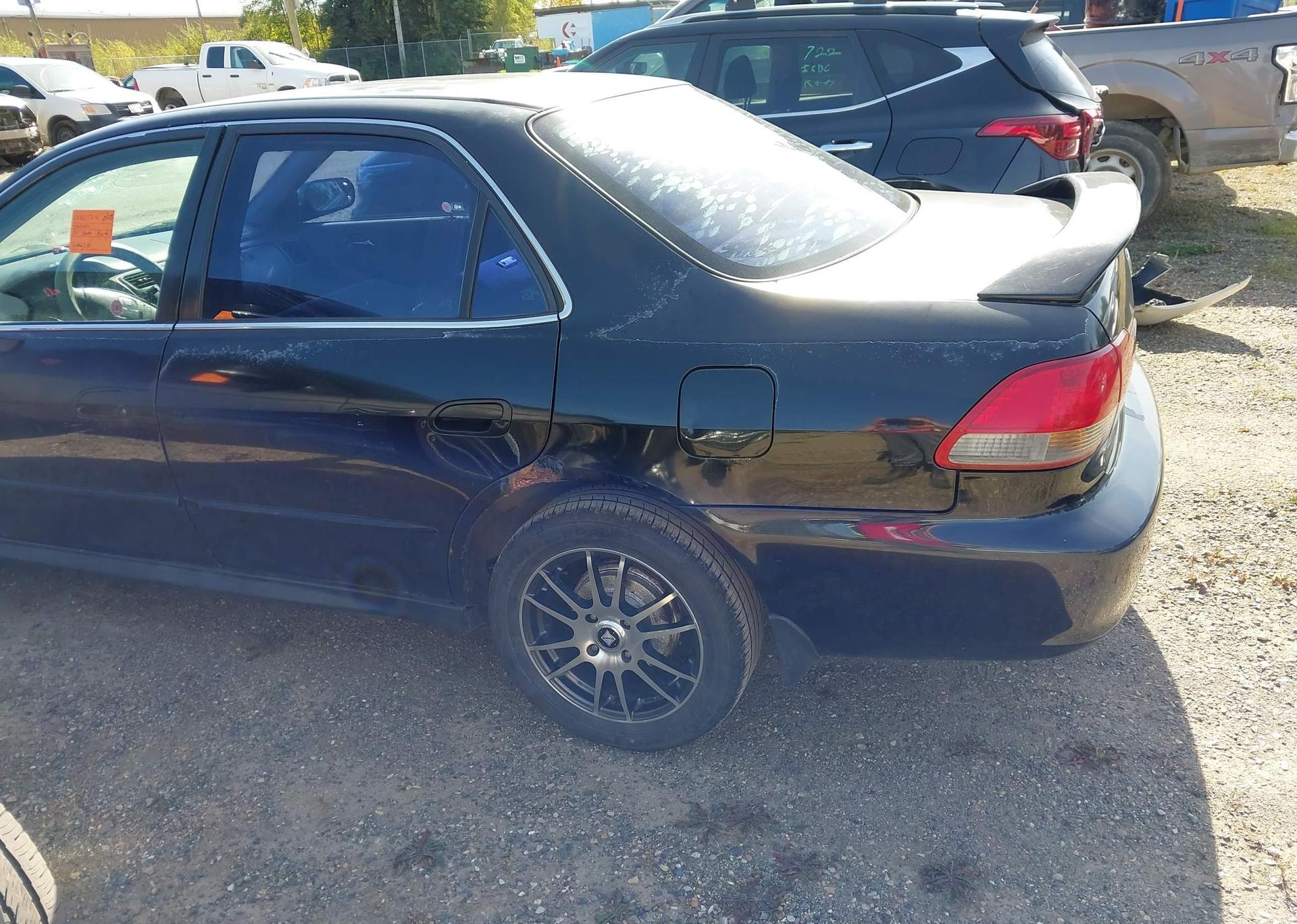 2001 HONDA ACCORD LX