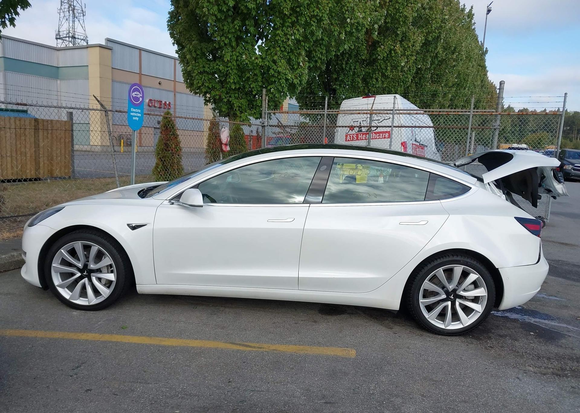 2020 TESLA MODEL 3