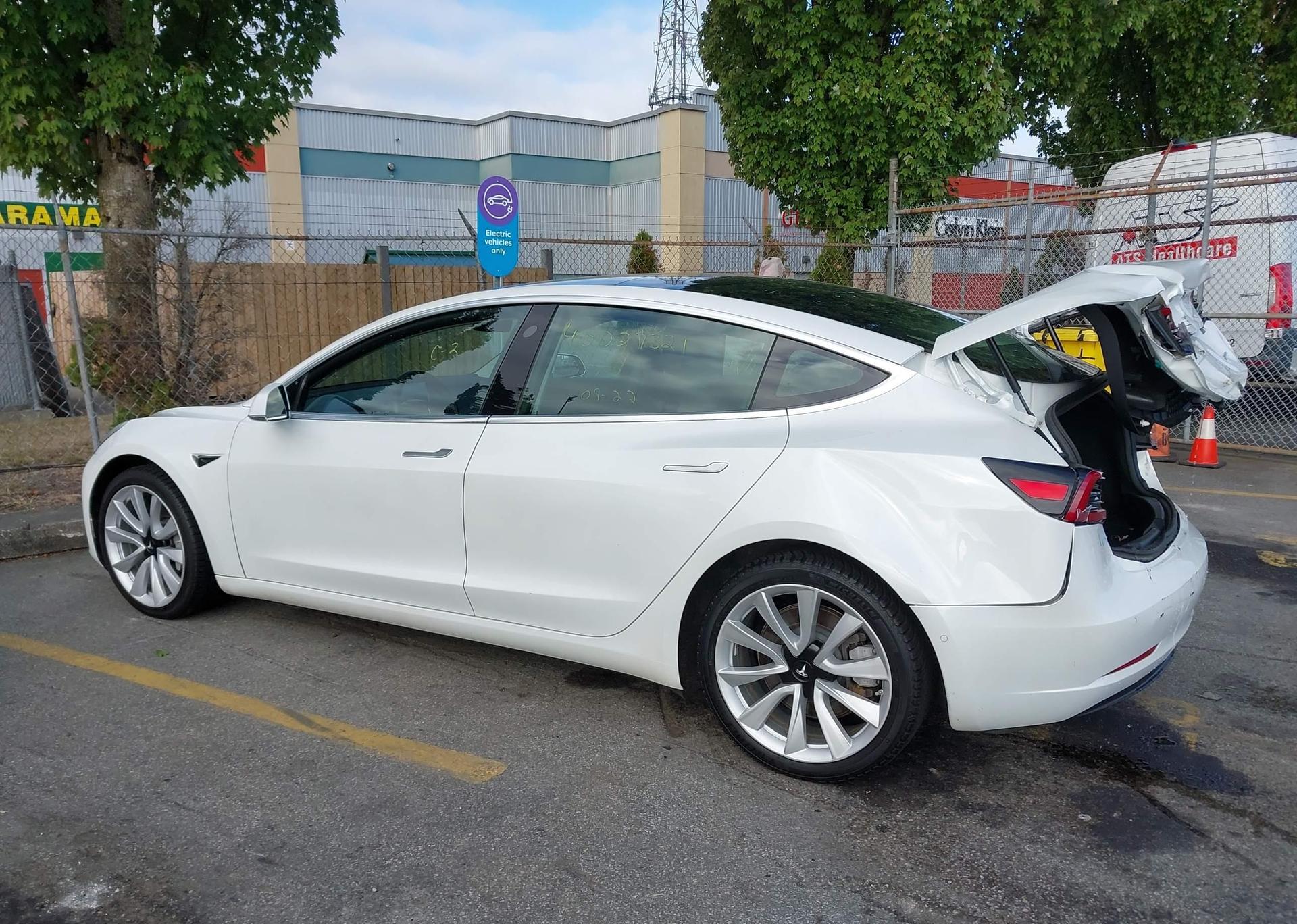 2020 TESLA MODEL 3