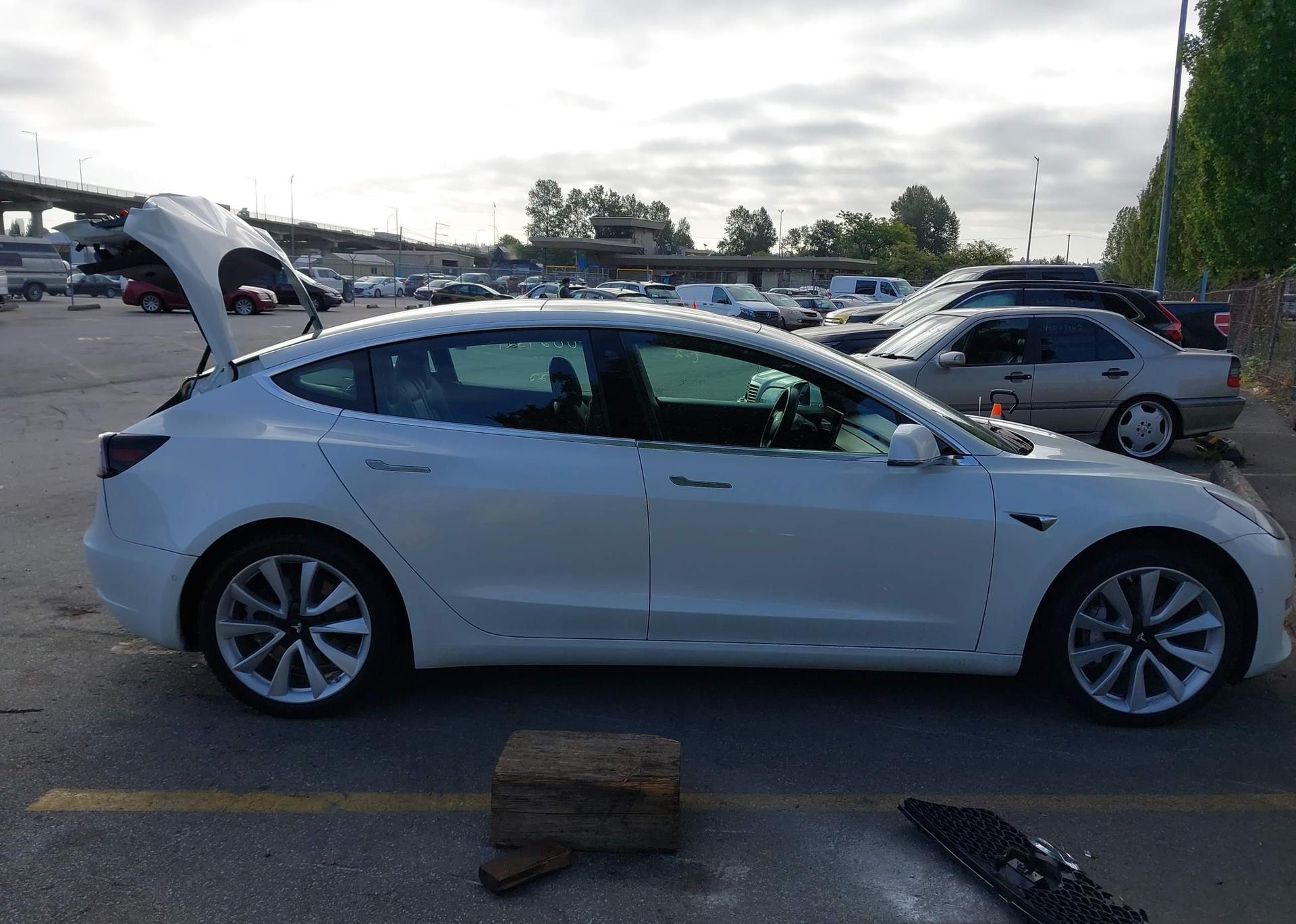 2020 TESLA MODEL 3