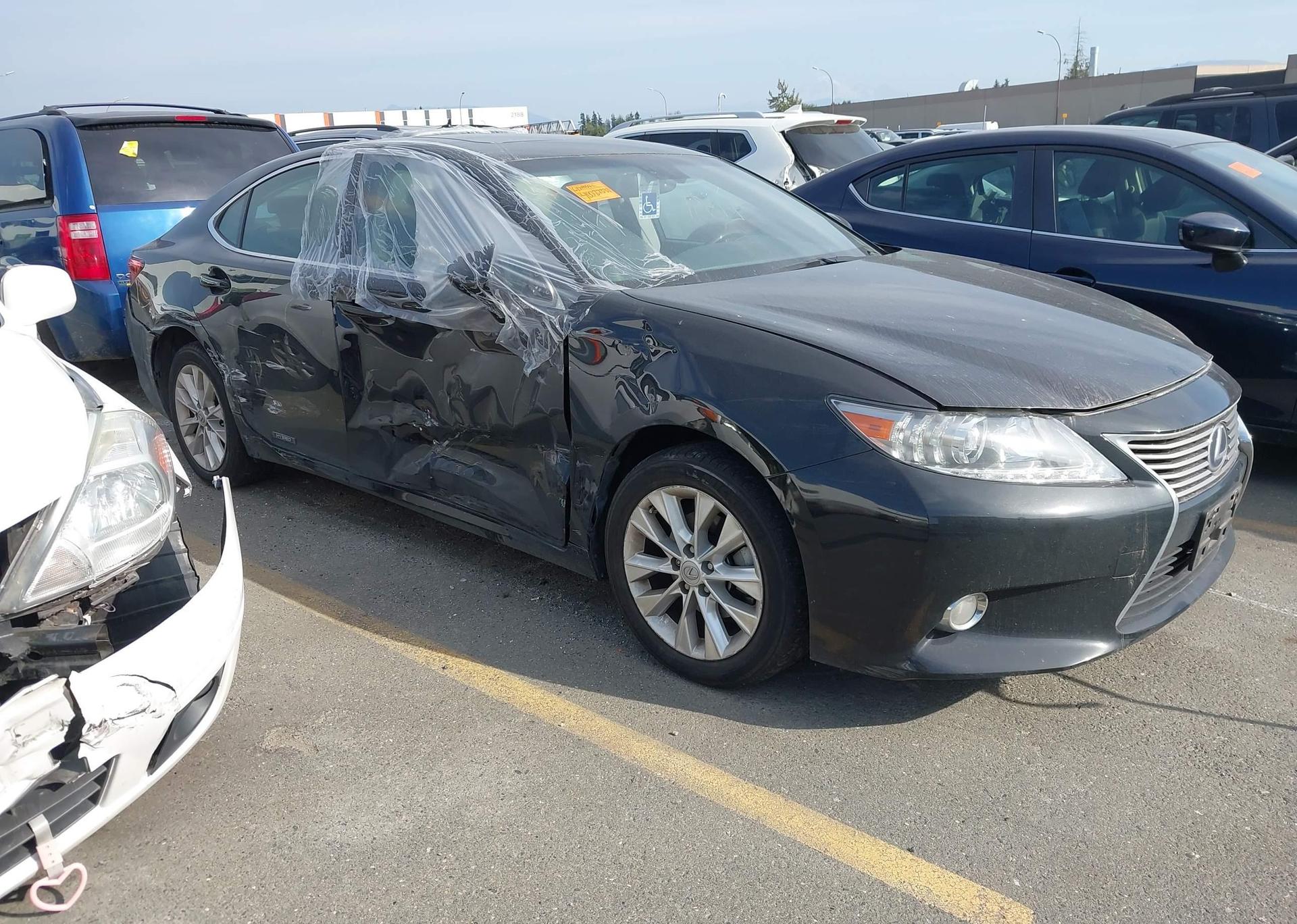 2013 LEXUS ES 300H