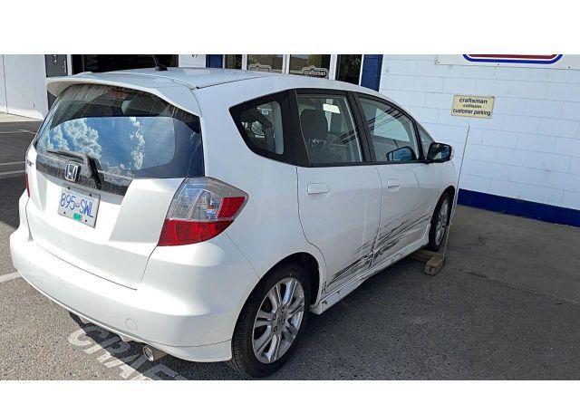 2011 HONDA FIT