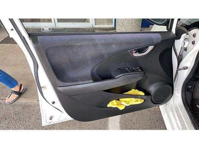 2011 HONDA FIT