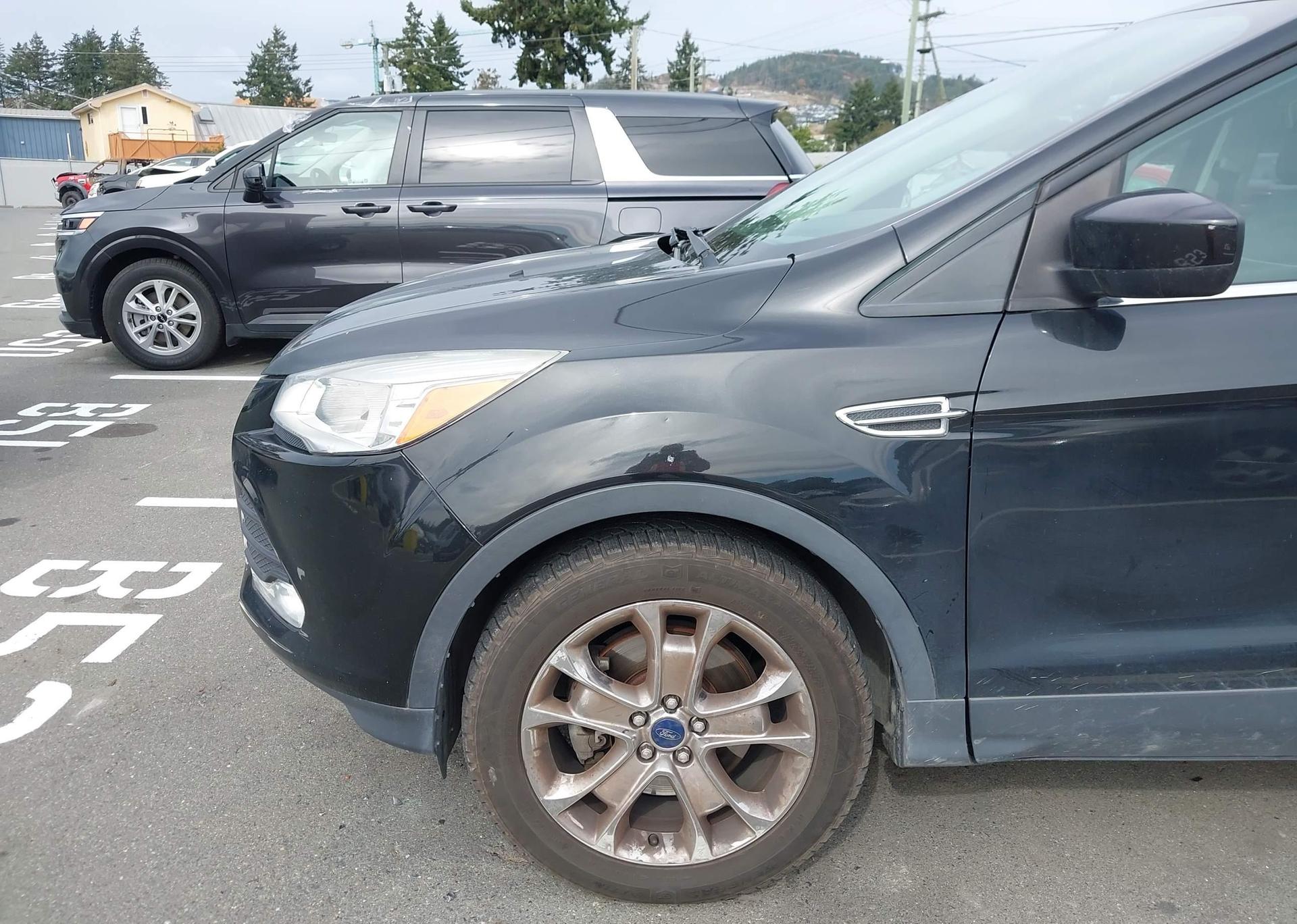 2015 FORD ESCAPE SE