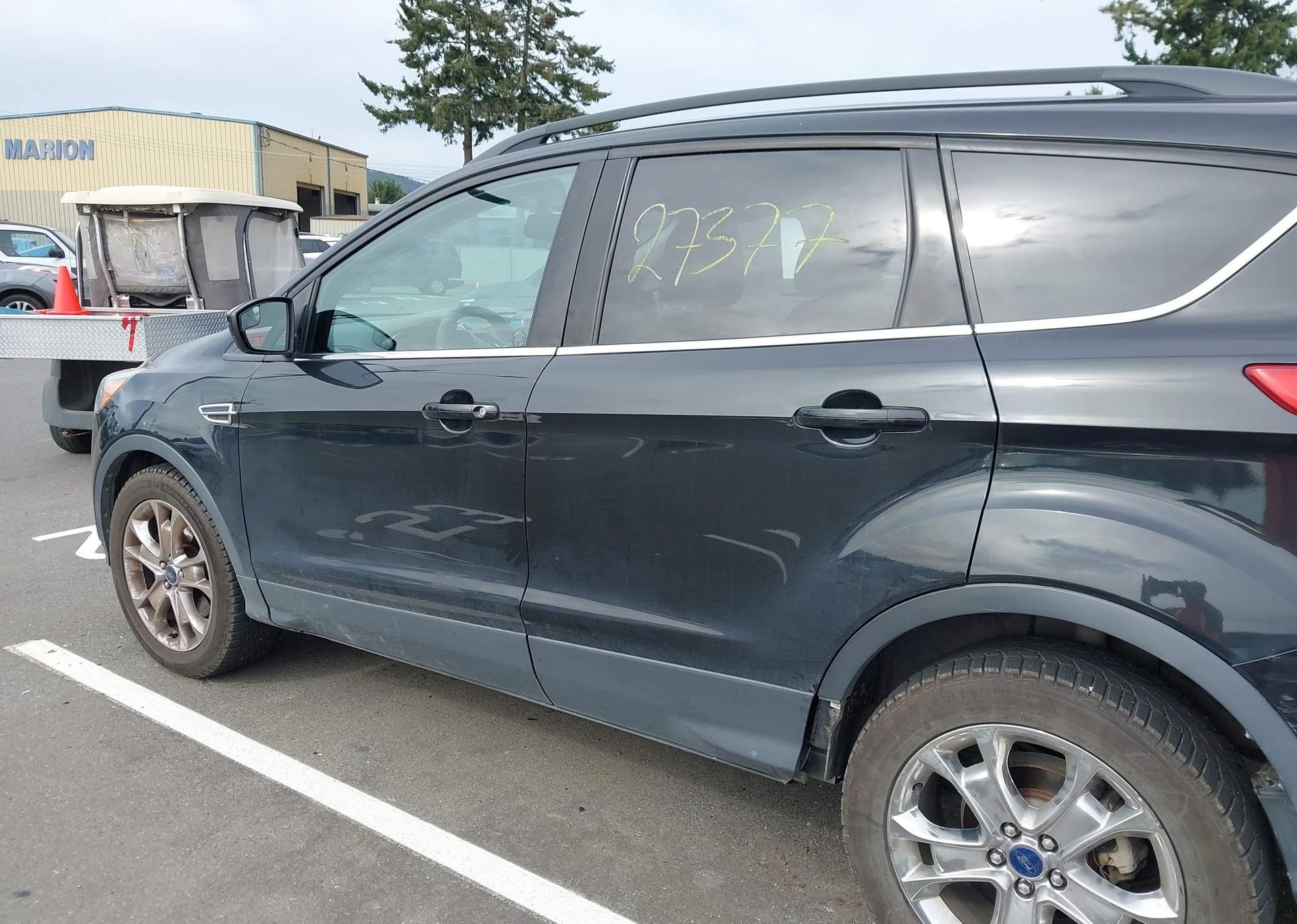 2015 FORD ESCAPE SE