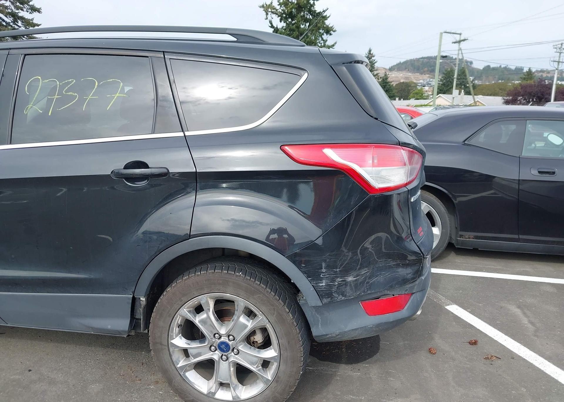 2015 FORD ESCAPE SE
