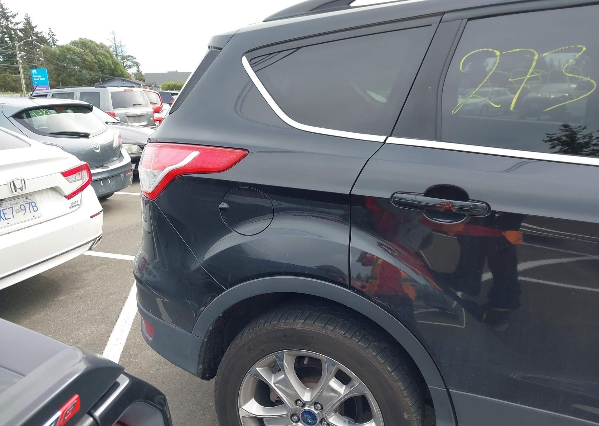 2015 FORD ESCAPE SE