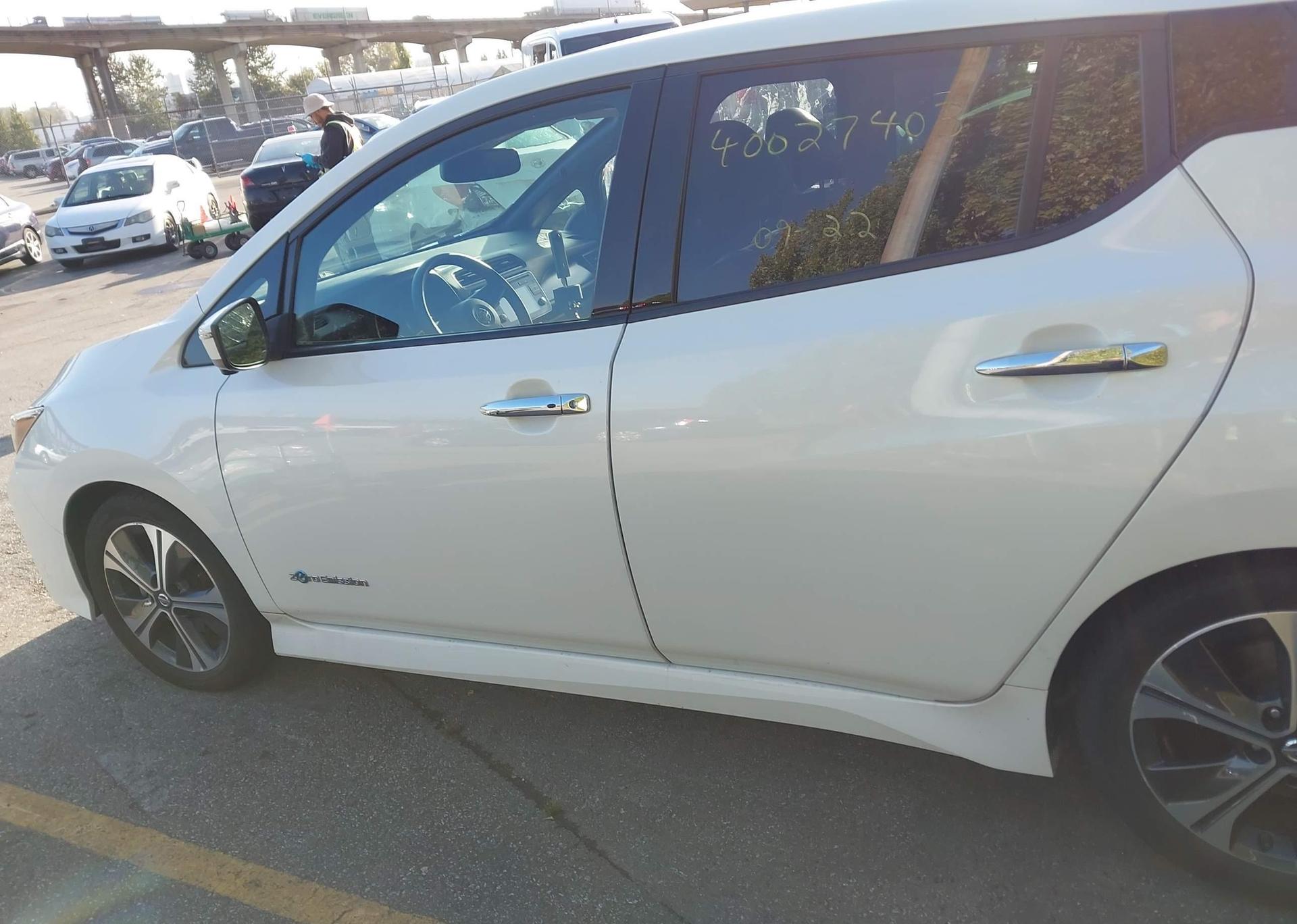 2018 NISSAN LEAF