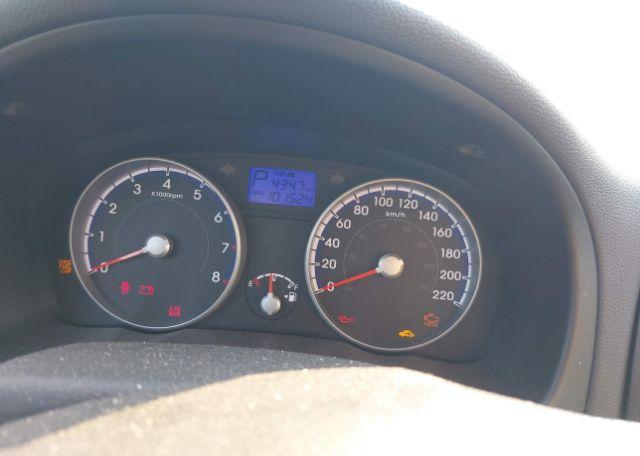 2010 HYUNDAI ACCENT SE