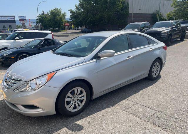 2011 HYUNDAI SONATA GLS