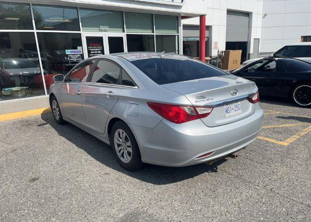2011 HYUNDAI SONATA GLS