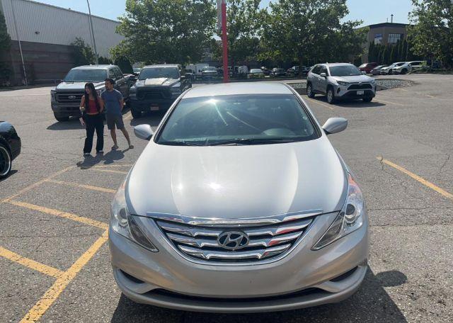 2011 HYUNDAI SONATA GLS