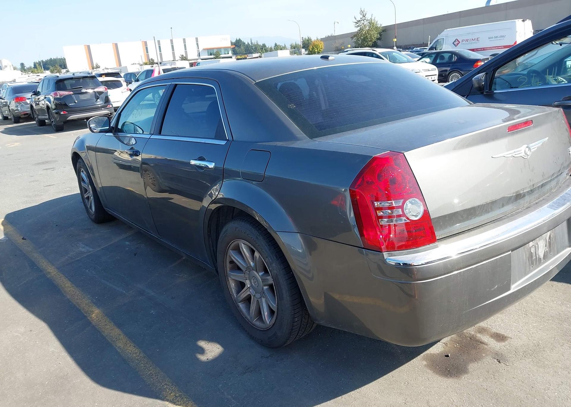 2010 CHRYSLER 300