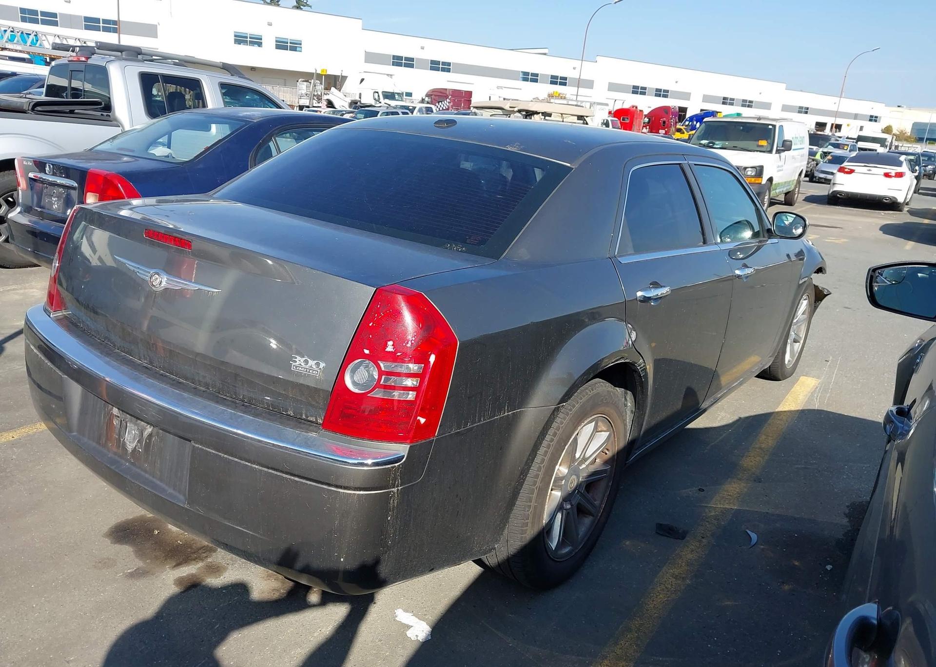 2010 CHRYSLER 300