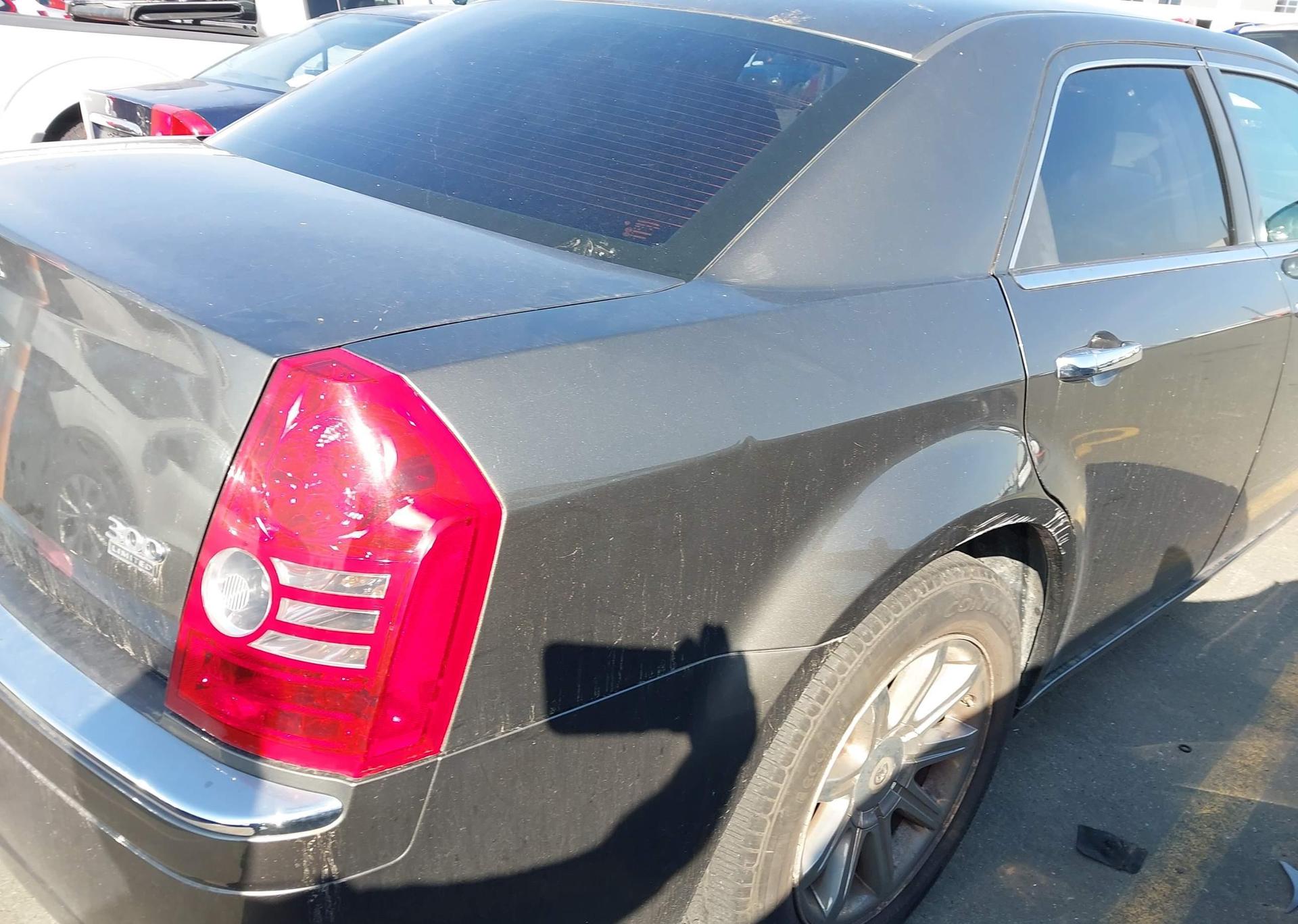 2010 CHRYSLER 300