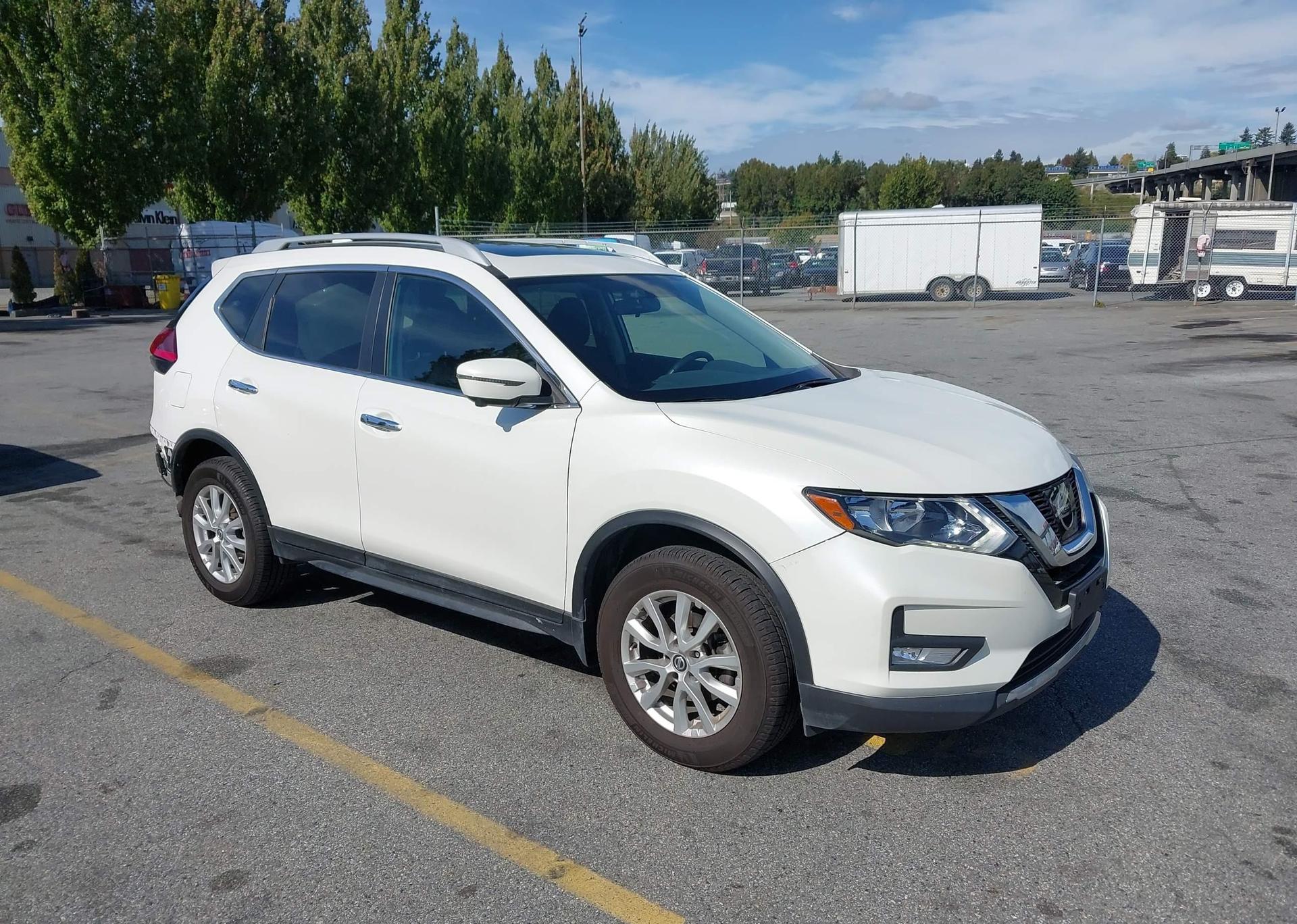 2017 NISSAN ROGUE