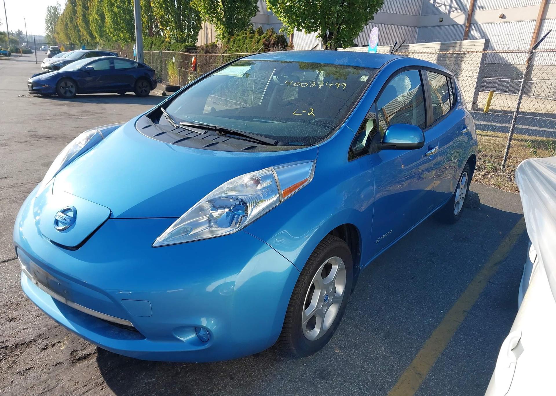 2014 NISSAN LEAF