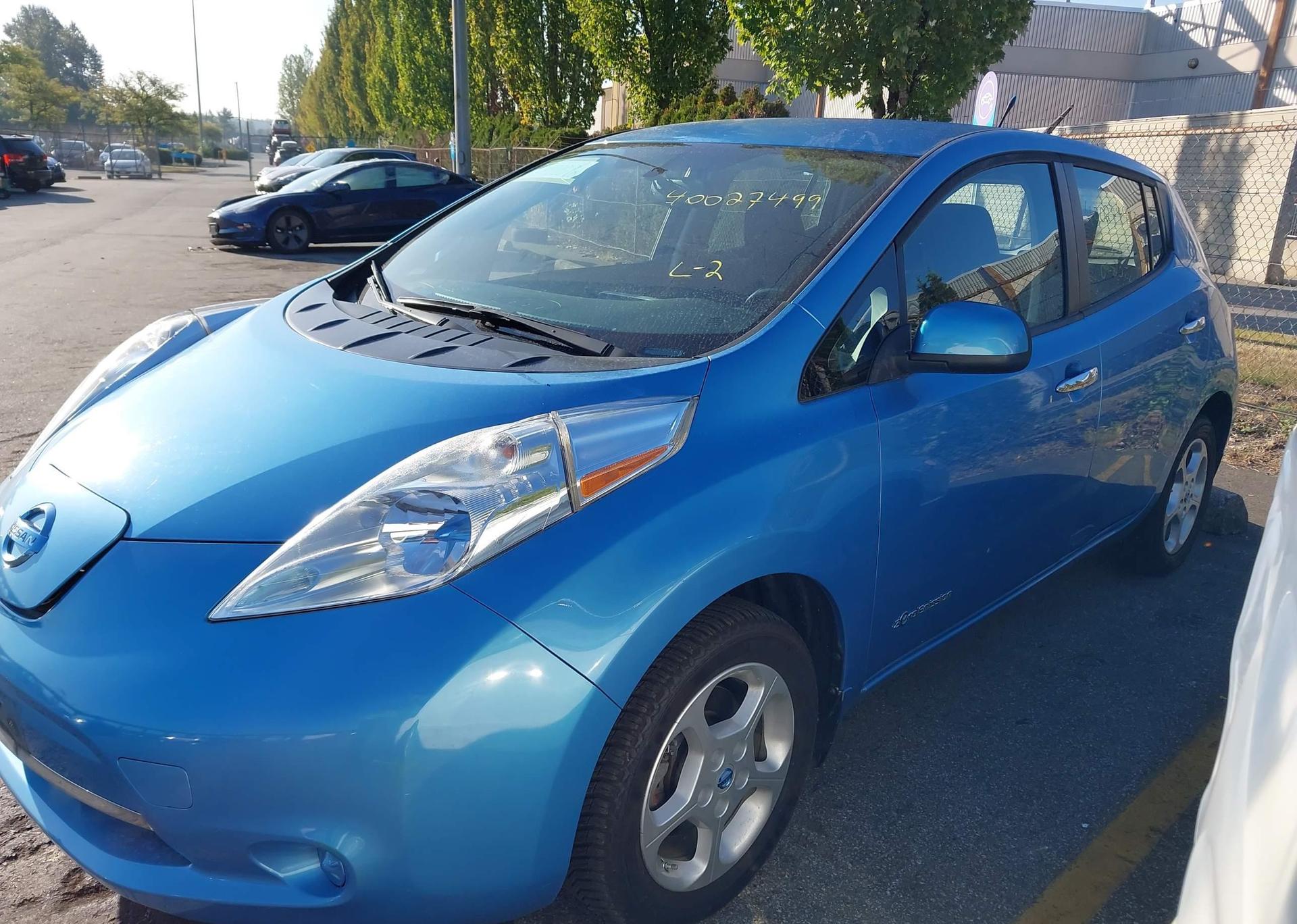 2014 NISSAN LEAF