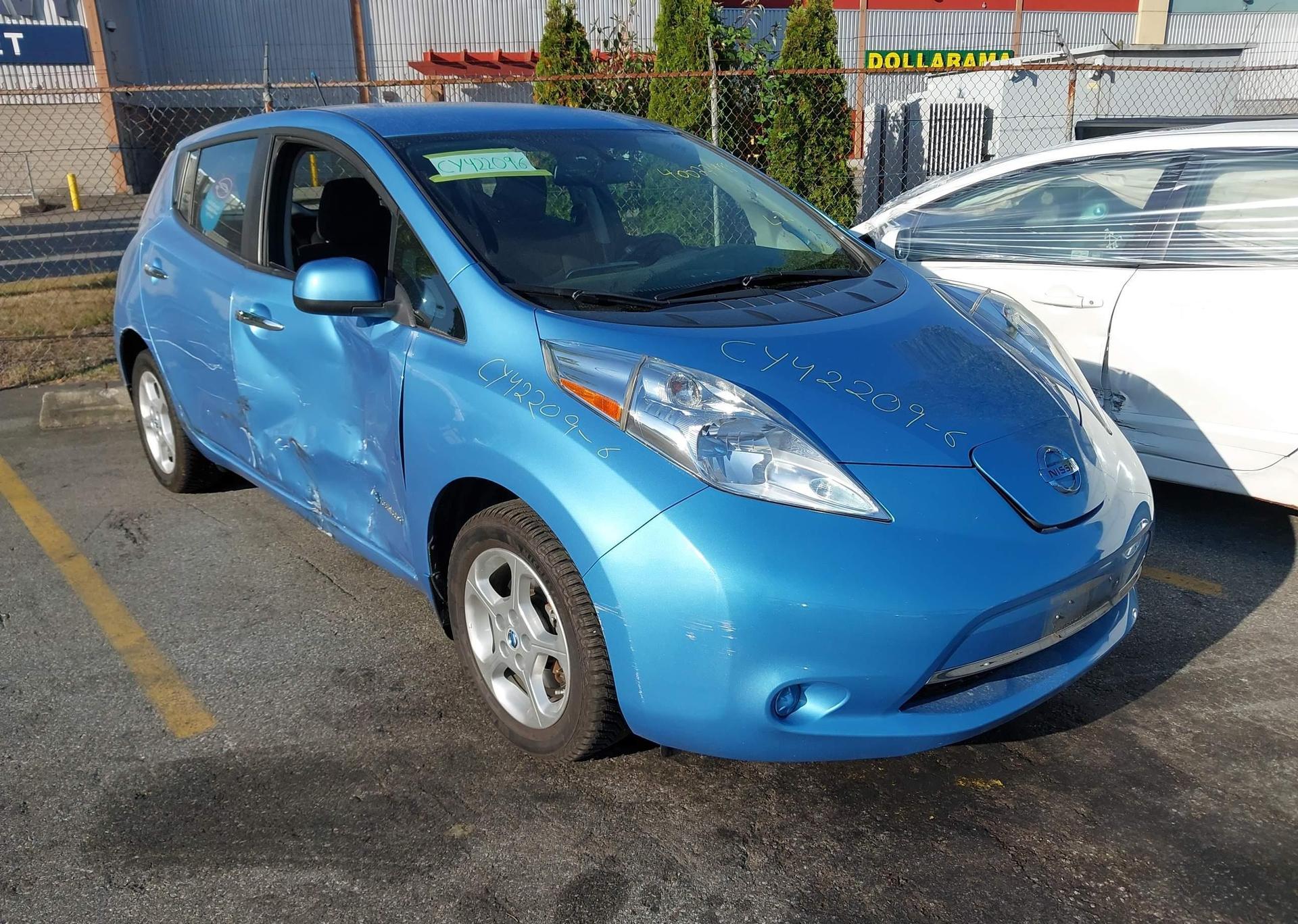 2014 NISSAN LEAF