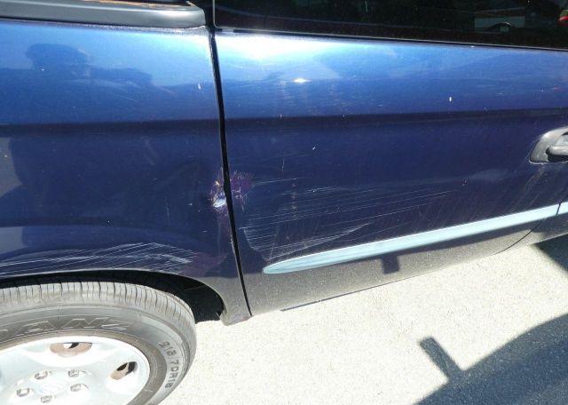 2001 DODGE CARAVAN SE