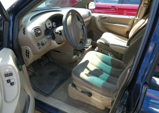 2001 DODGE CARAVAN SE