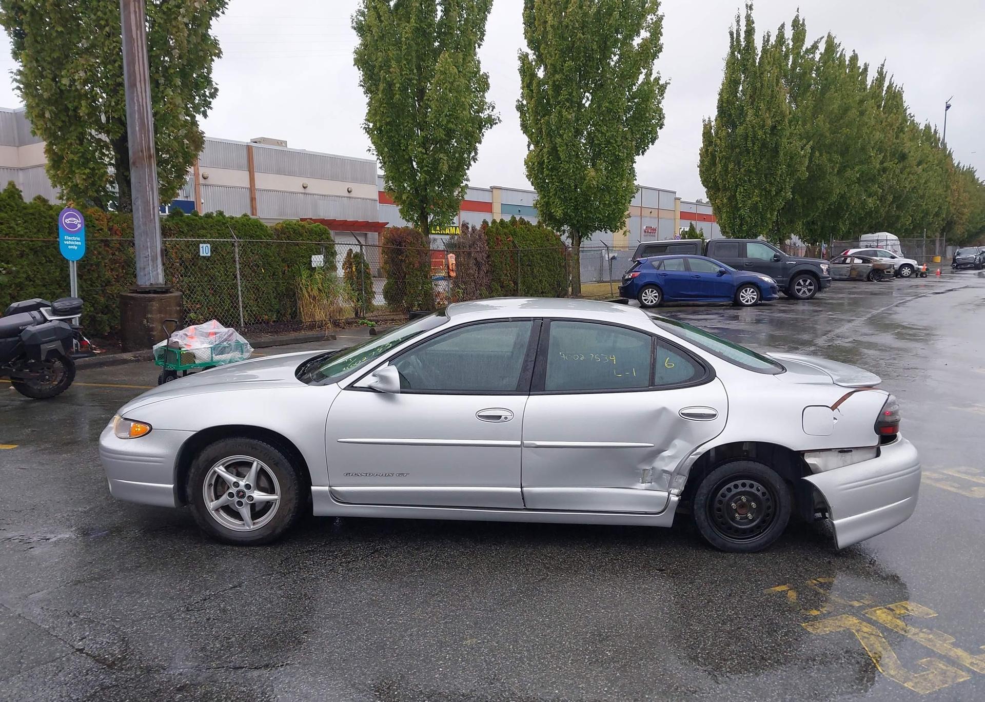 2003 PONTIAC GRAND PRIX GT